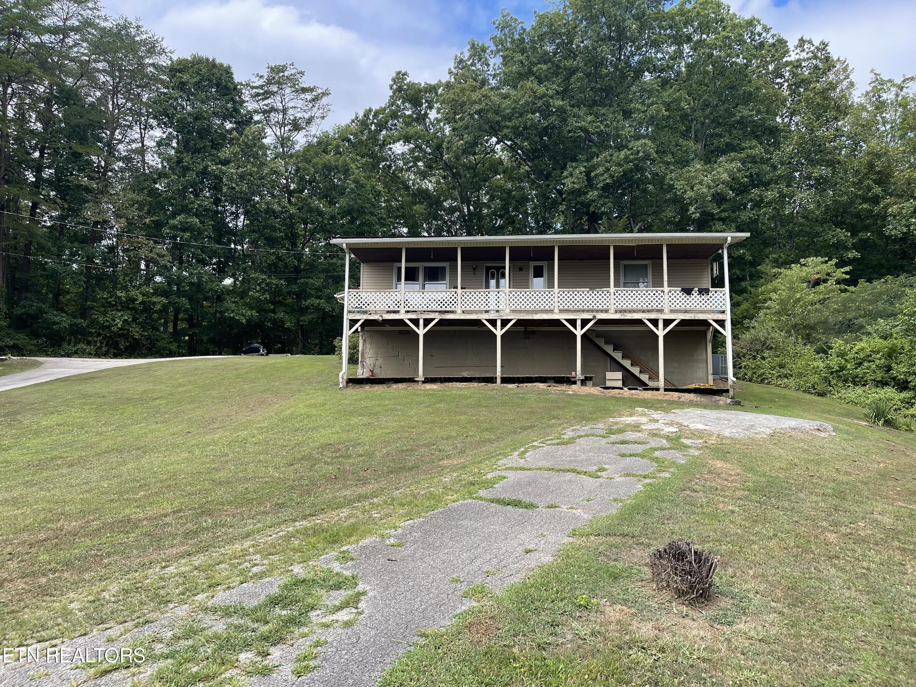 215 Coal Creek Lane Property Photo 1