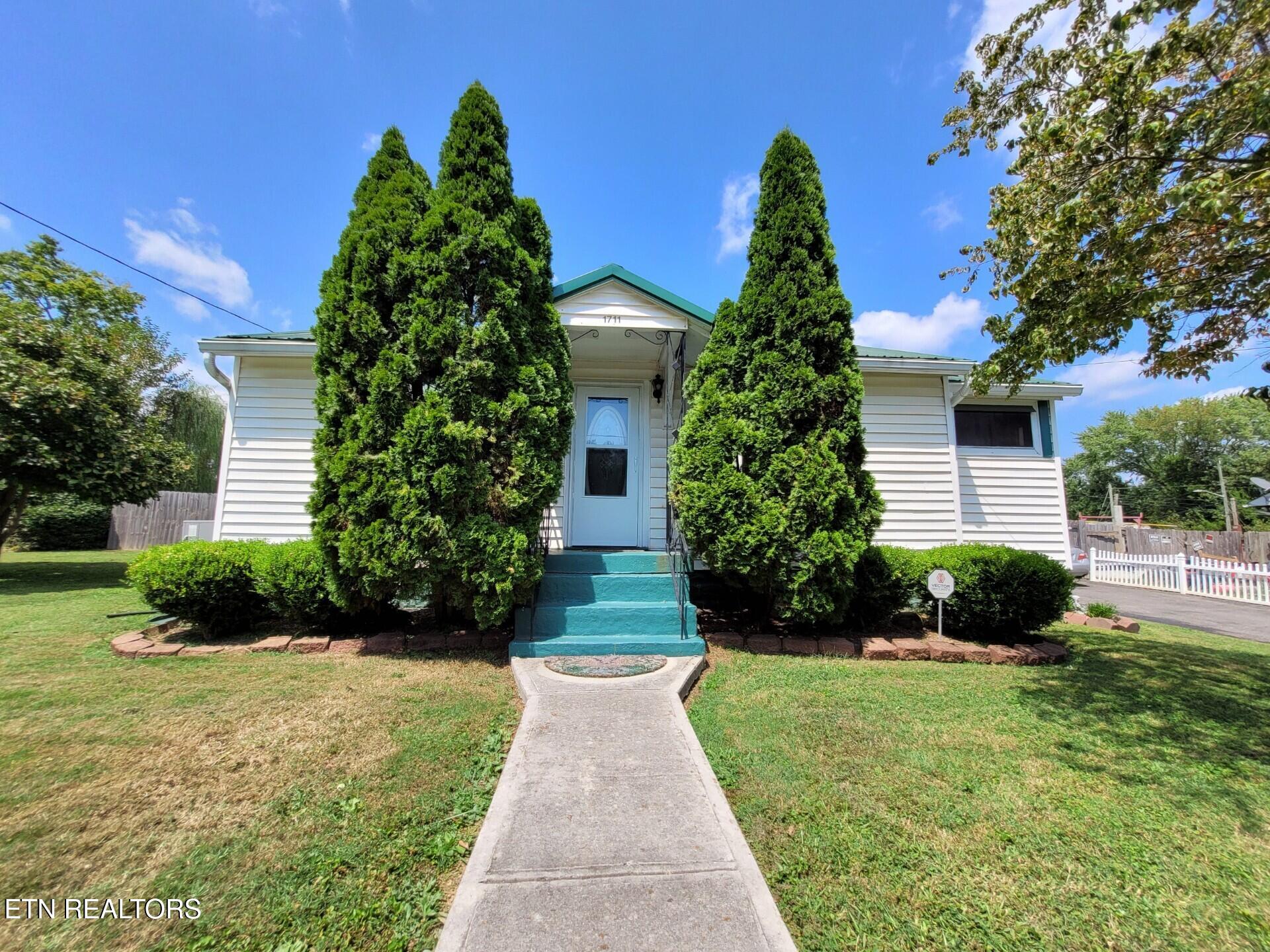 1711 Mississippi Ave Property Photo 1