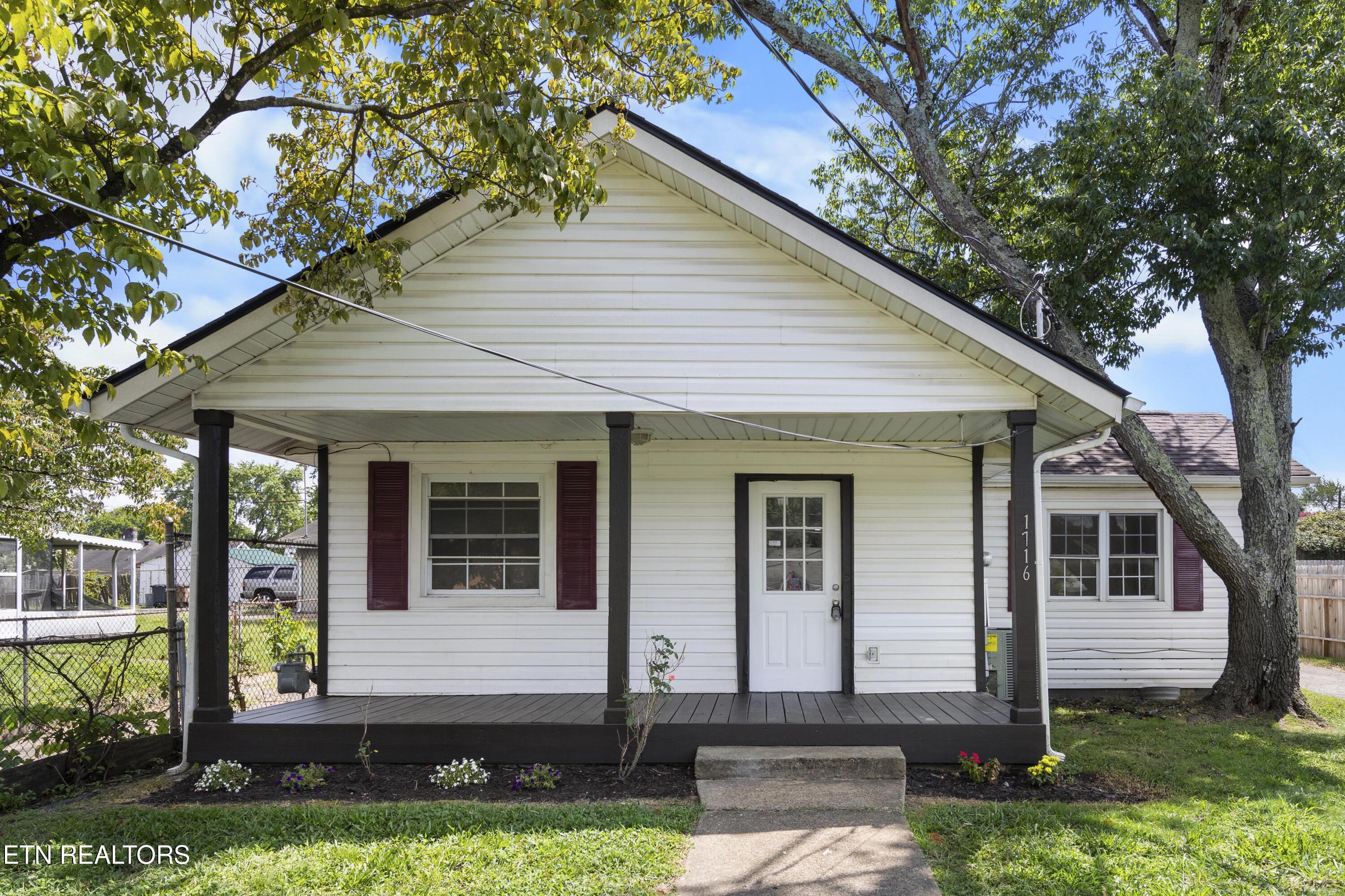 1716 Beaumont Ave Property Photo 1