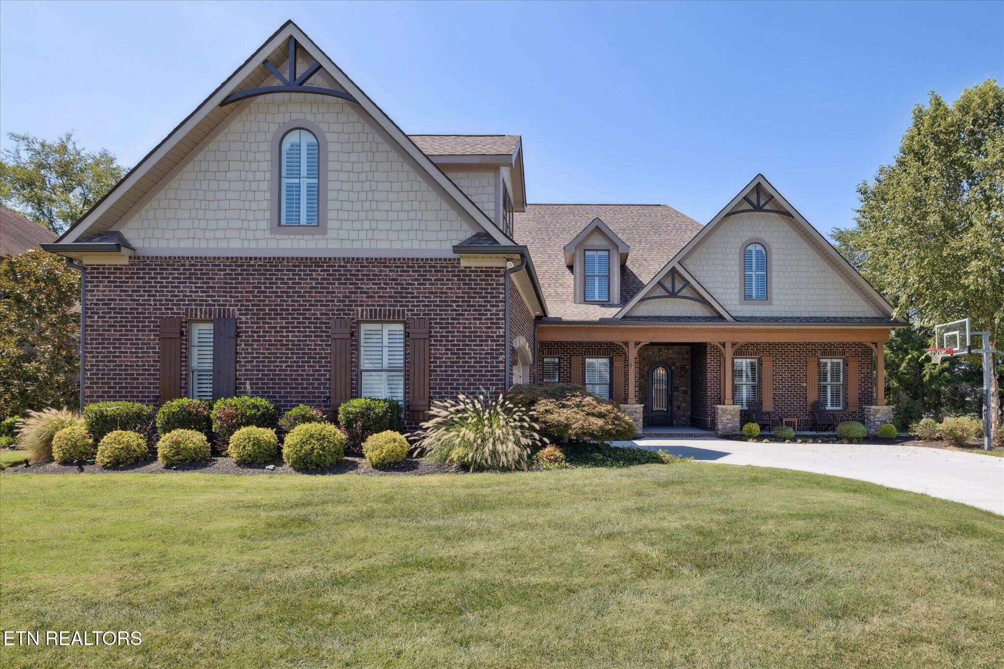 1623 Yachtsman Way Property Photo 1