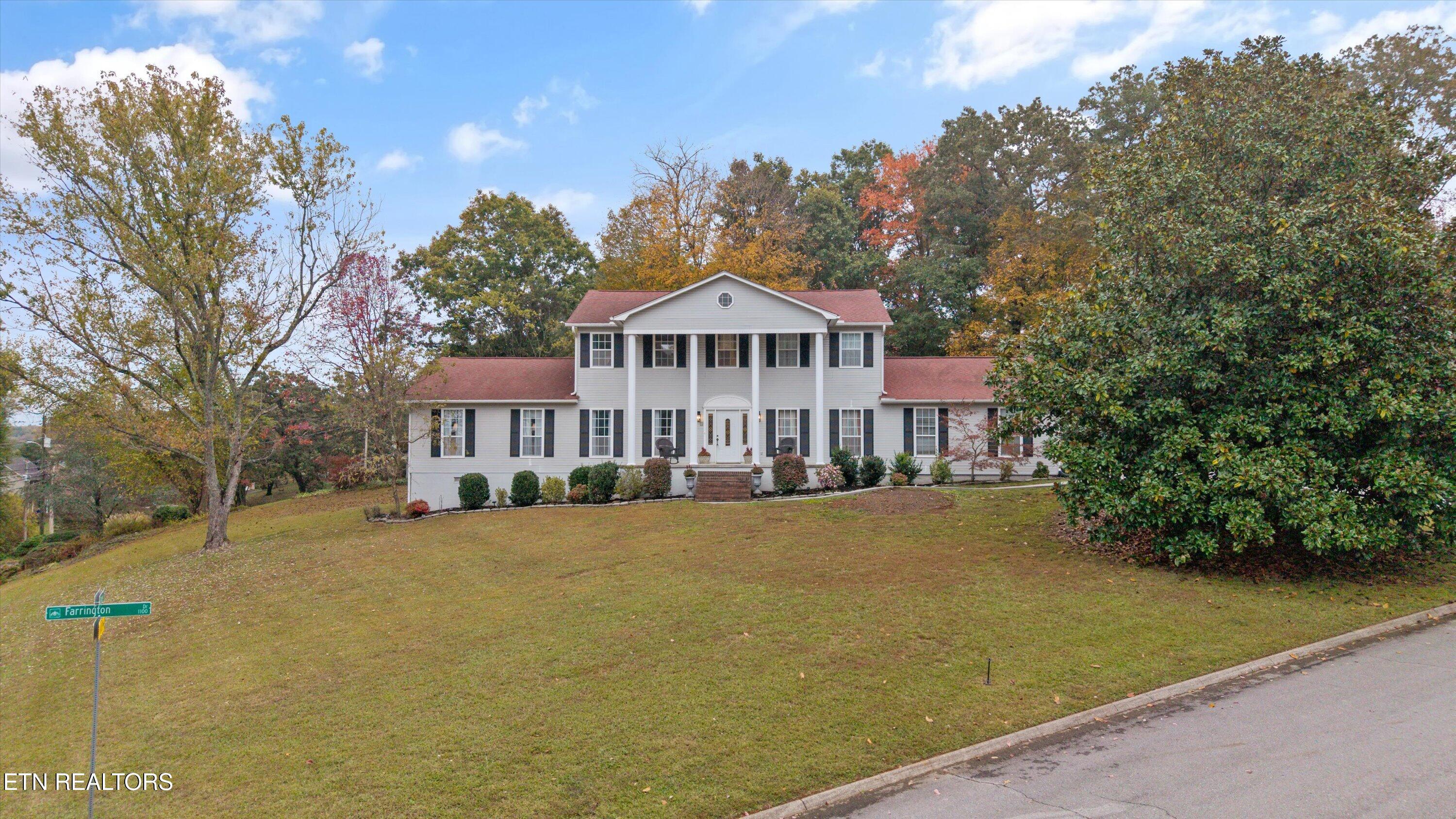 1200 Farrington Drive Property Photo 3