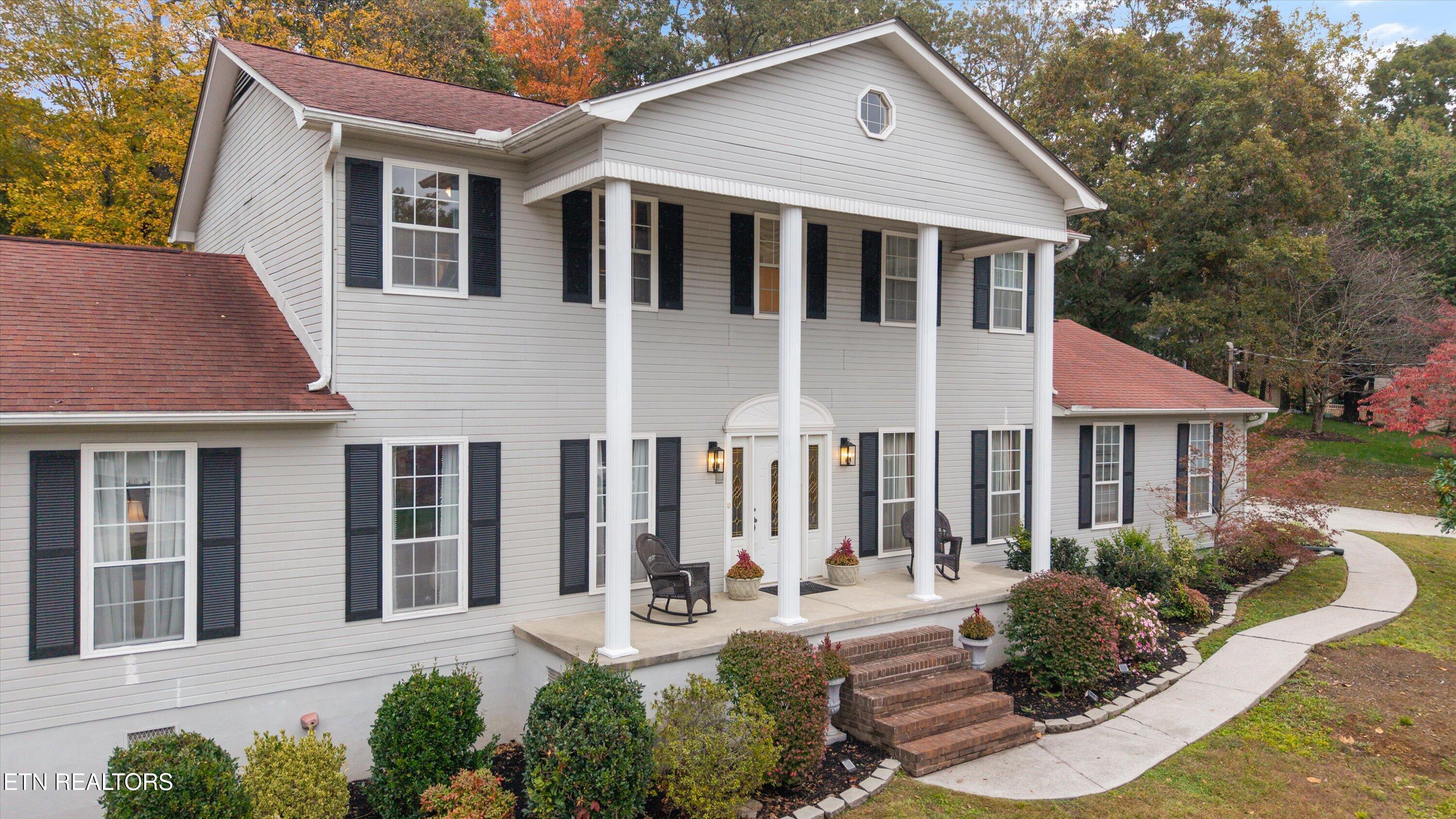 1200 Farrington Drive Property Photo 5