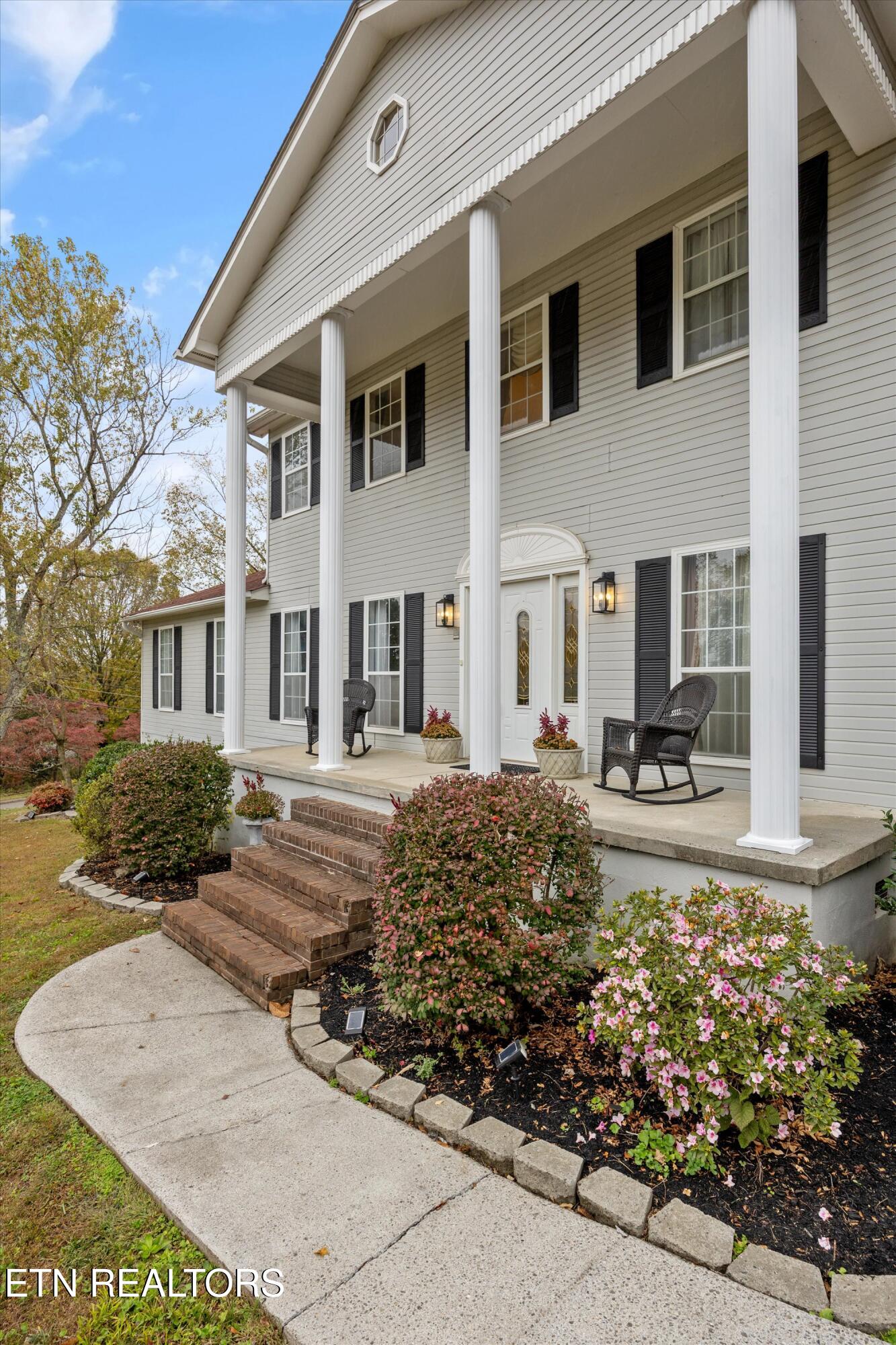 1200 Farrington Drive Property Photo 6