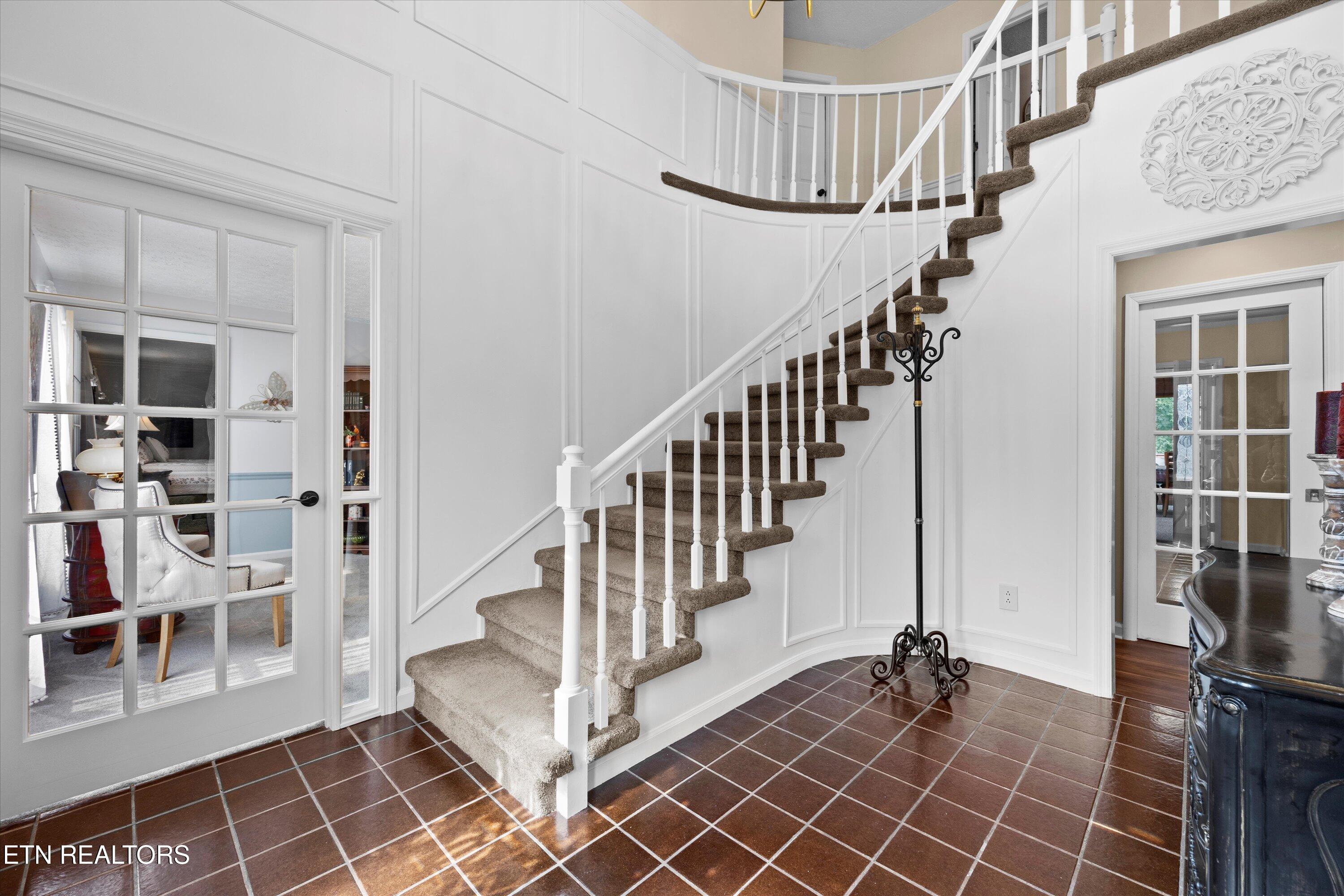 1200 Farrington Drive Property Photo 8