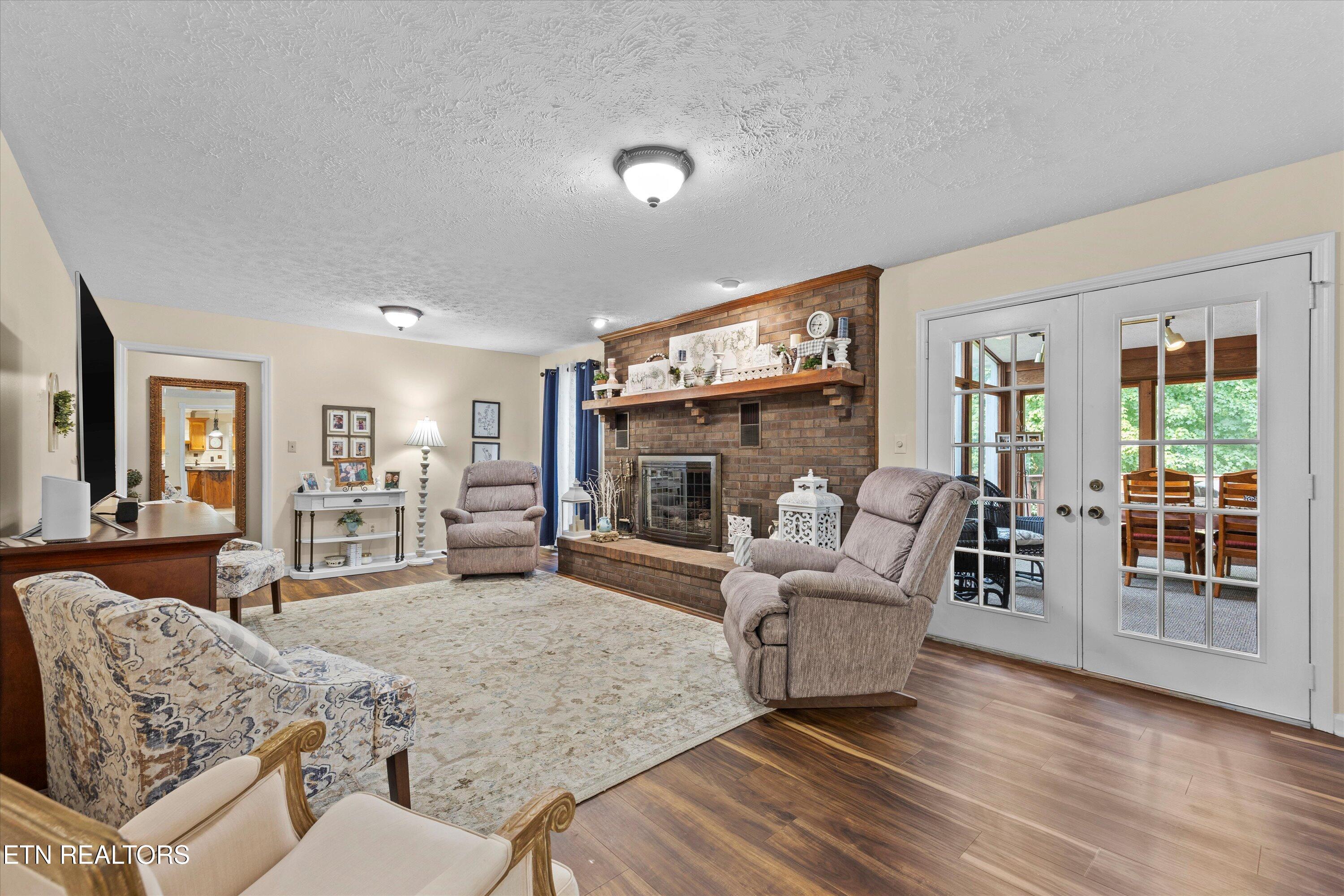 1200 Farrington Drive Property Photo 12