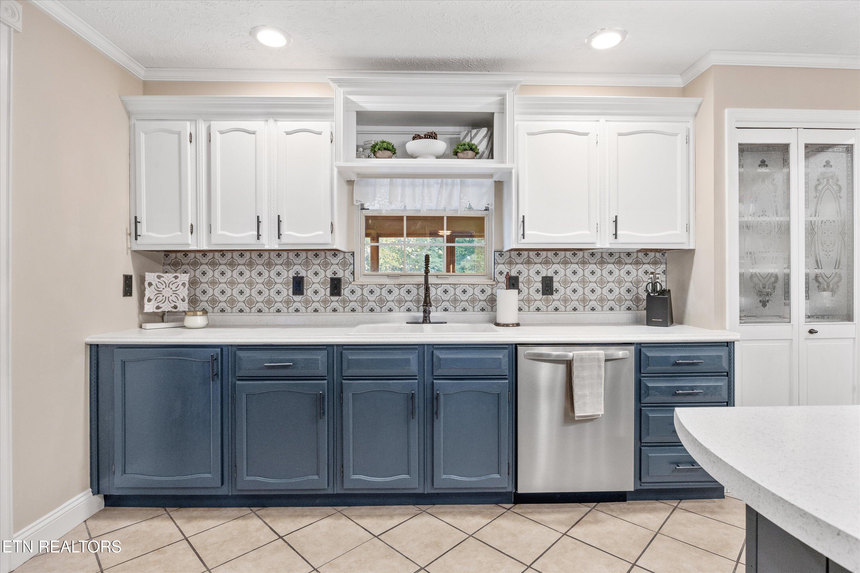 1200 Farrington Drive Property Photo 14