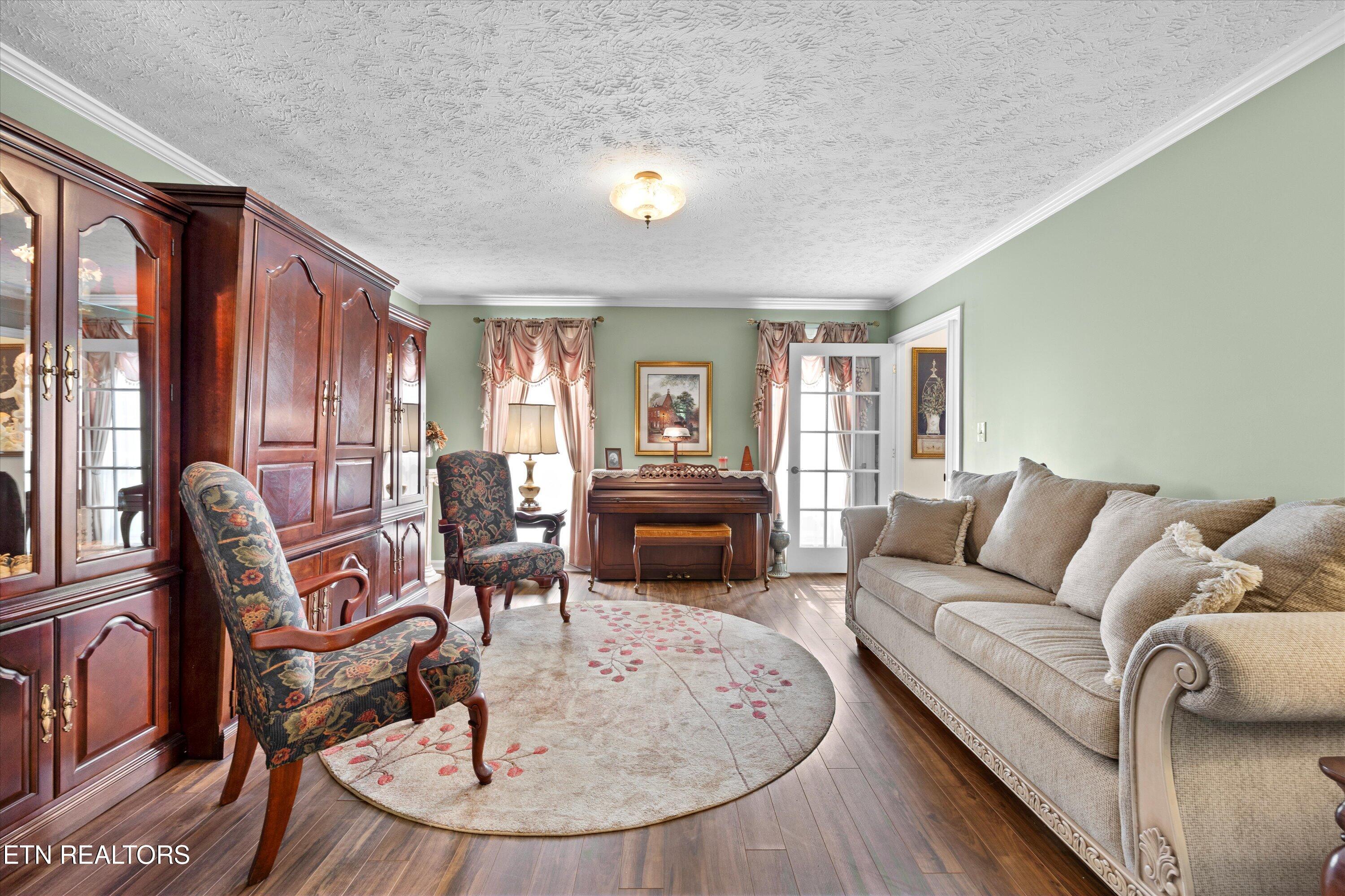 1200 Farrington Drive Property Photo 32