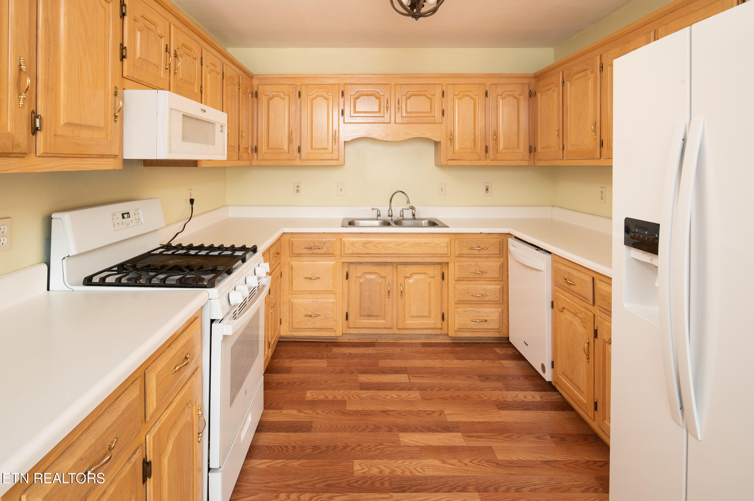 1516 Peabody Drive Property Photo 9