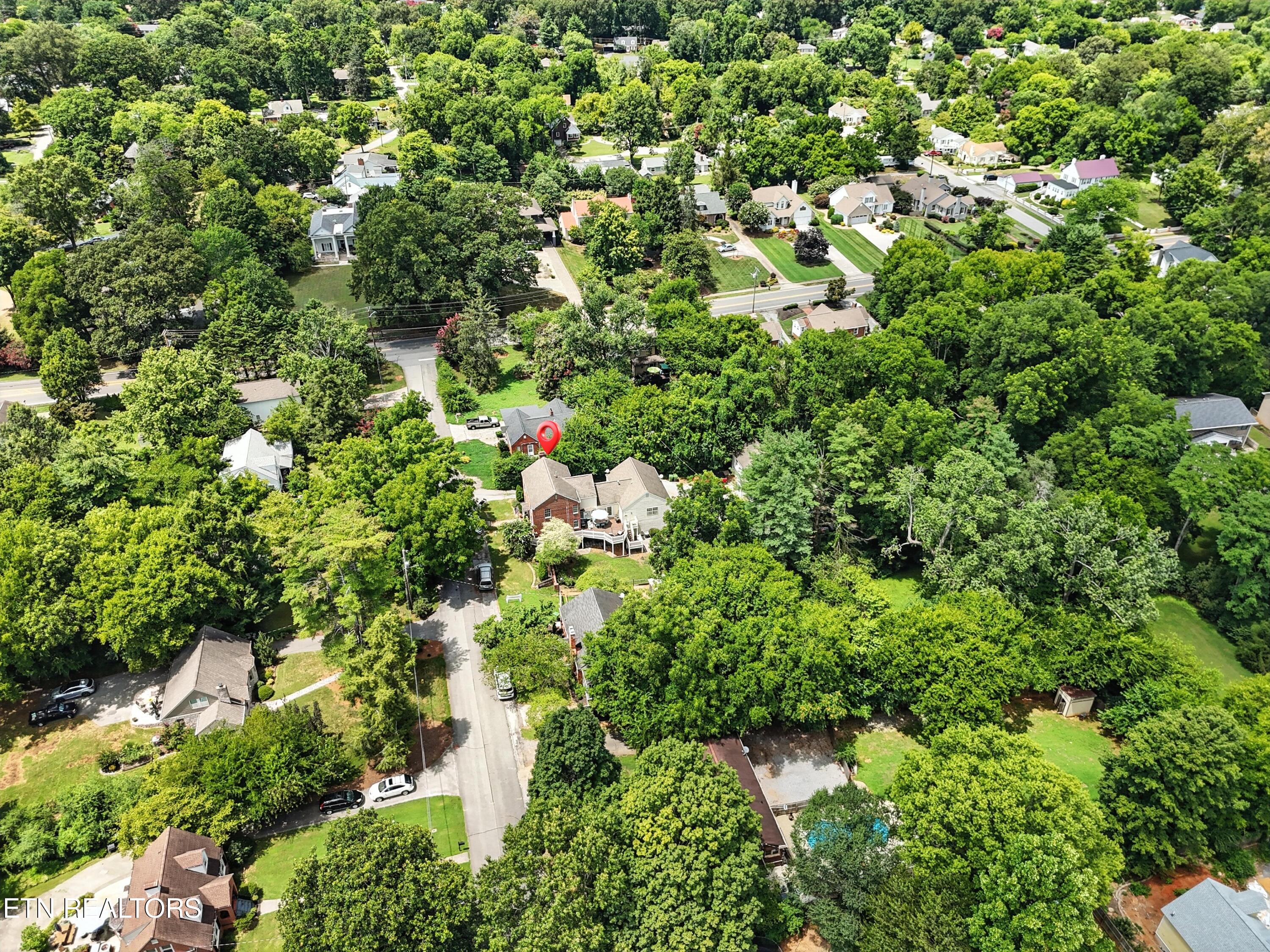 108 S Maple St Property Photo 19