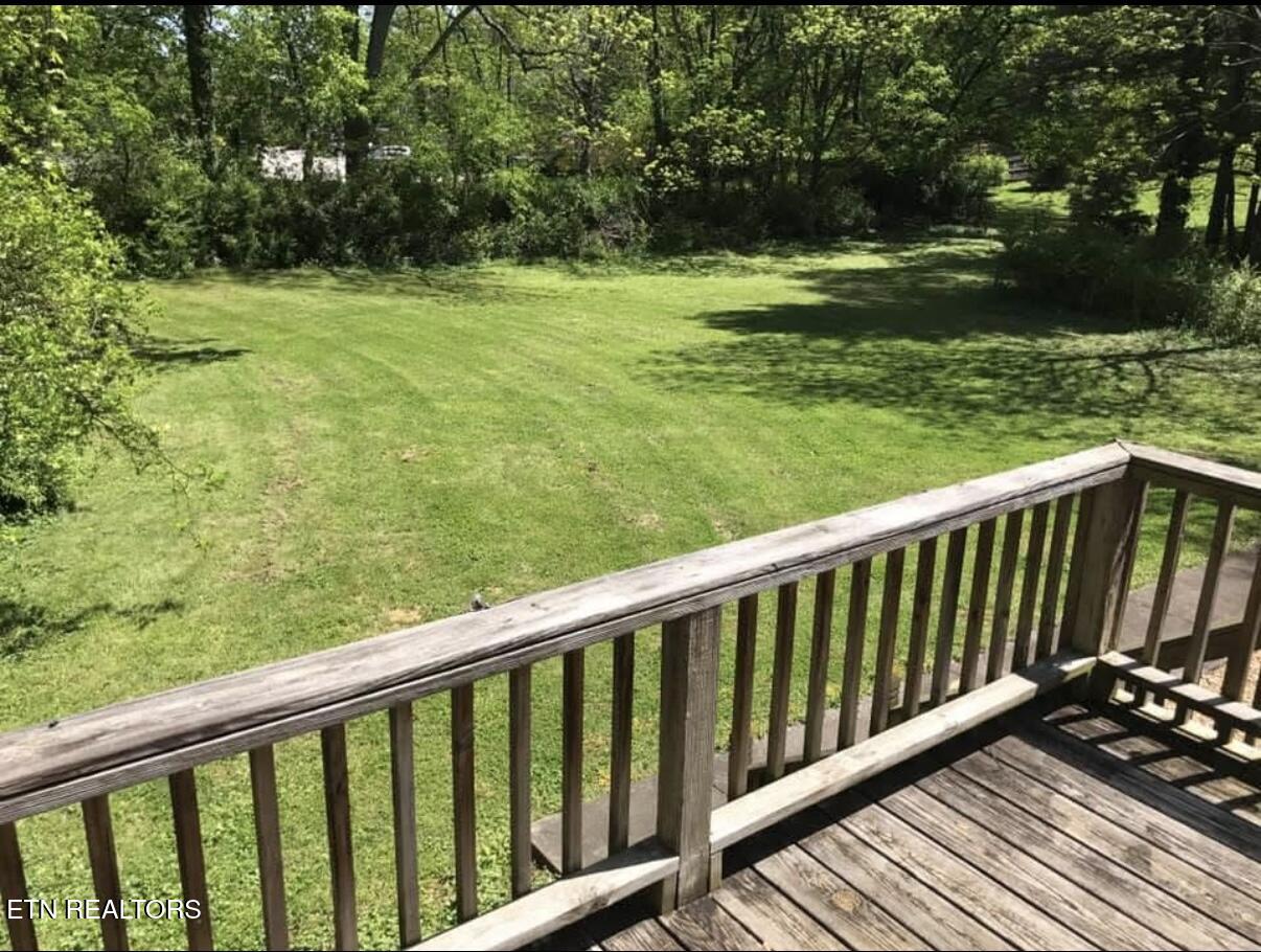 108 S Maple St Property Photo 39