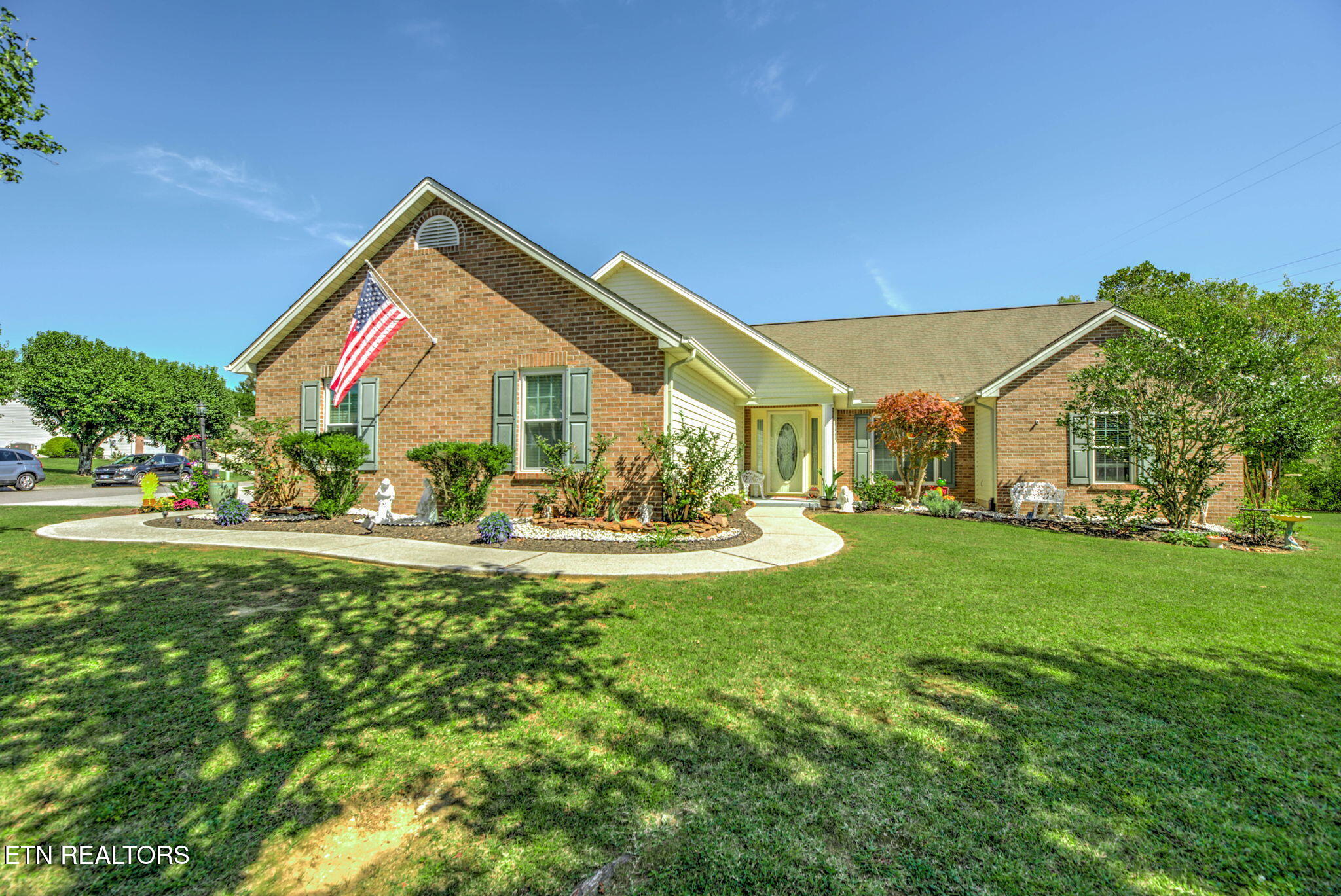 1502 Maremont Rd Property Photo 1