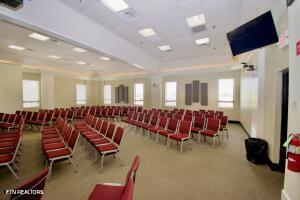 161 E Harper Ave Property Photo 11