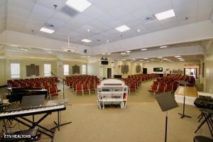 161 E Harper Ave Property Photo 14