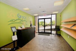 161 E Harper Ave Property Photo 23