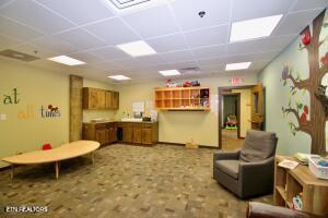 161 E Harper Ave Property Photo 32