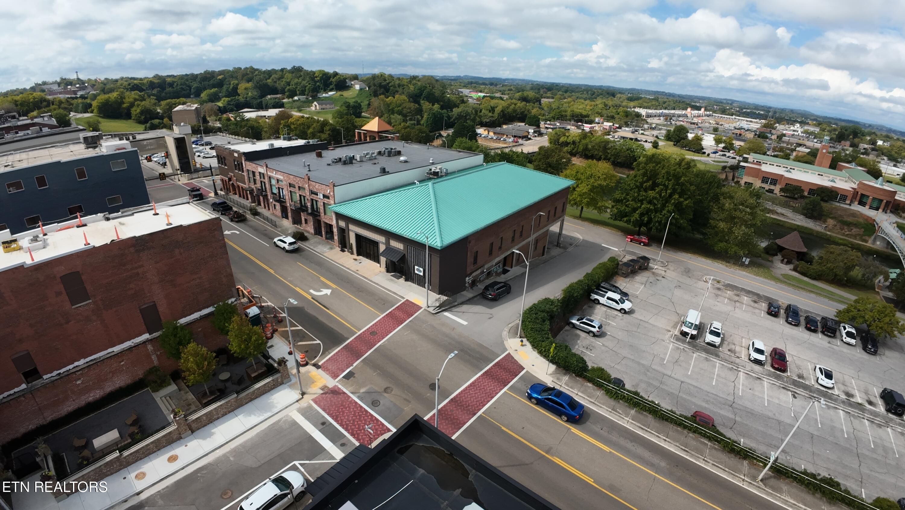 161 E Harper Ave Property Photo 54