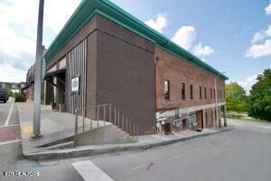 161 E Harper Ave Property Photo 60