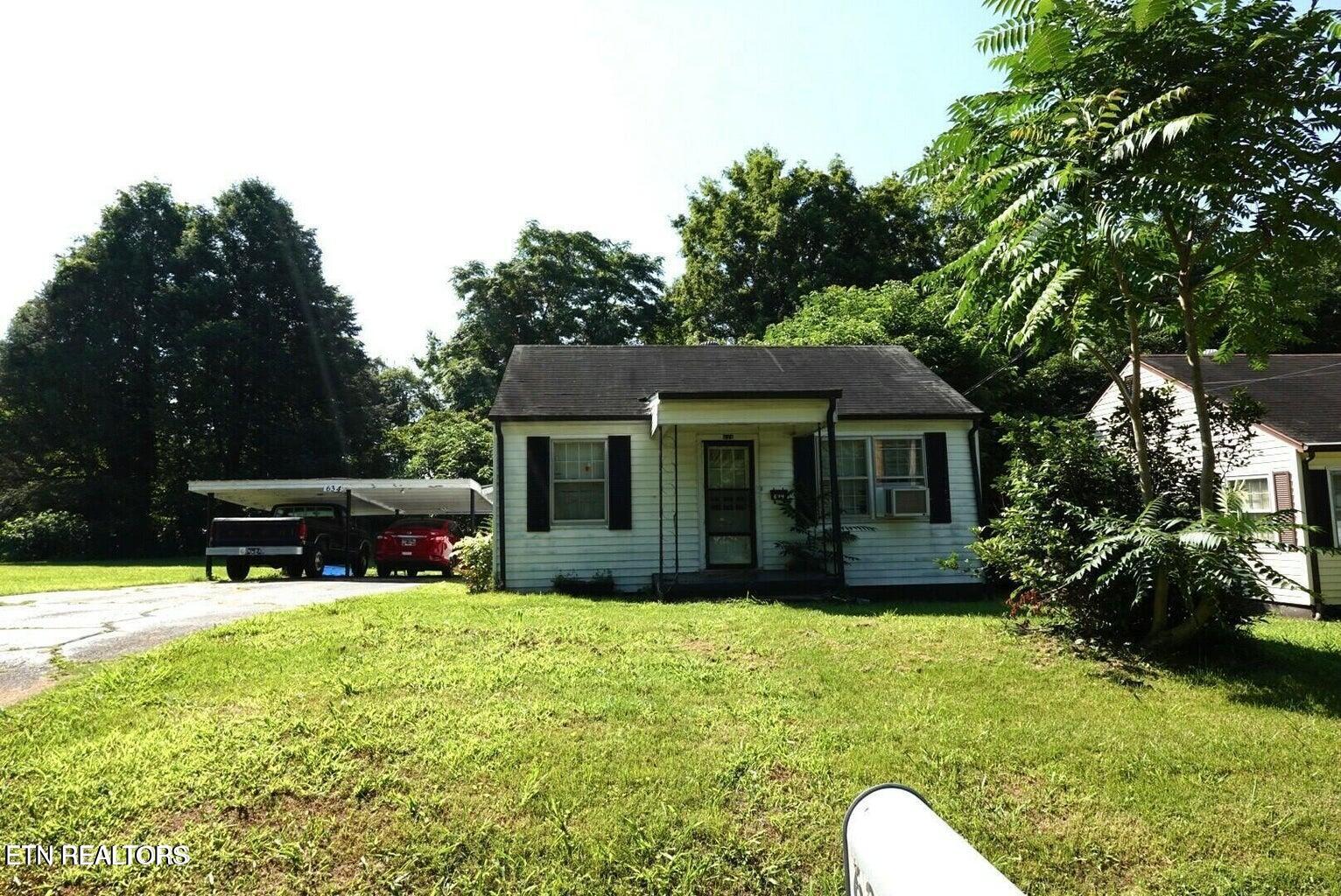 621 N Chamberlain Ave Property Photo 4