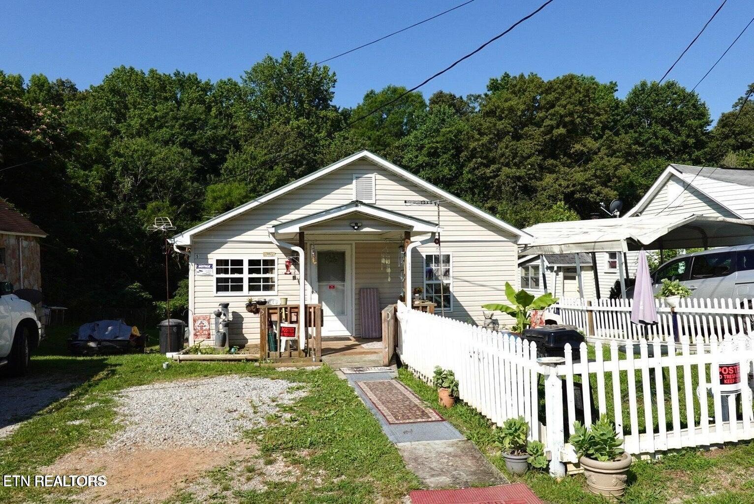 621 N Chamberlain Ave Property Photo 7