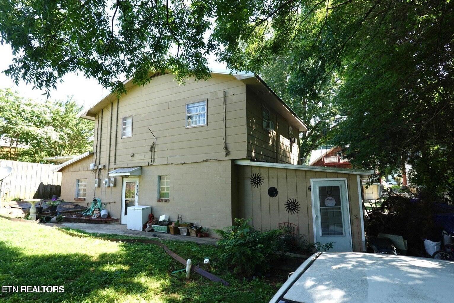 621 N Chamberlain Ave Property Photo 13