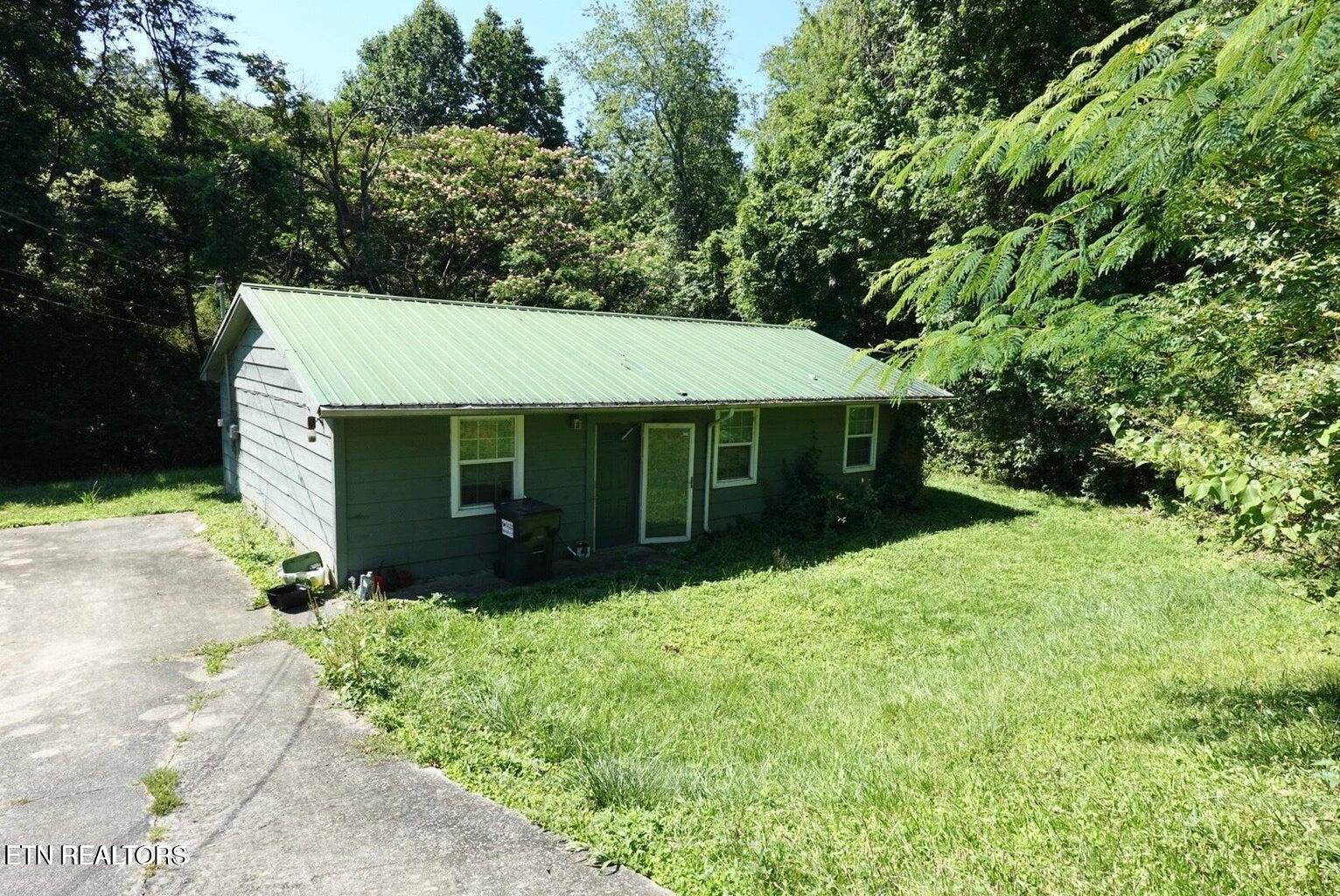 621 N Chamberlain Ave Property Photo 14