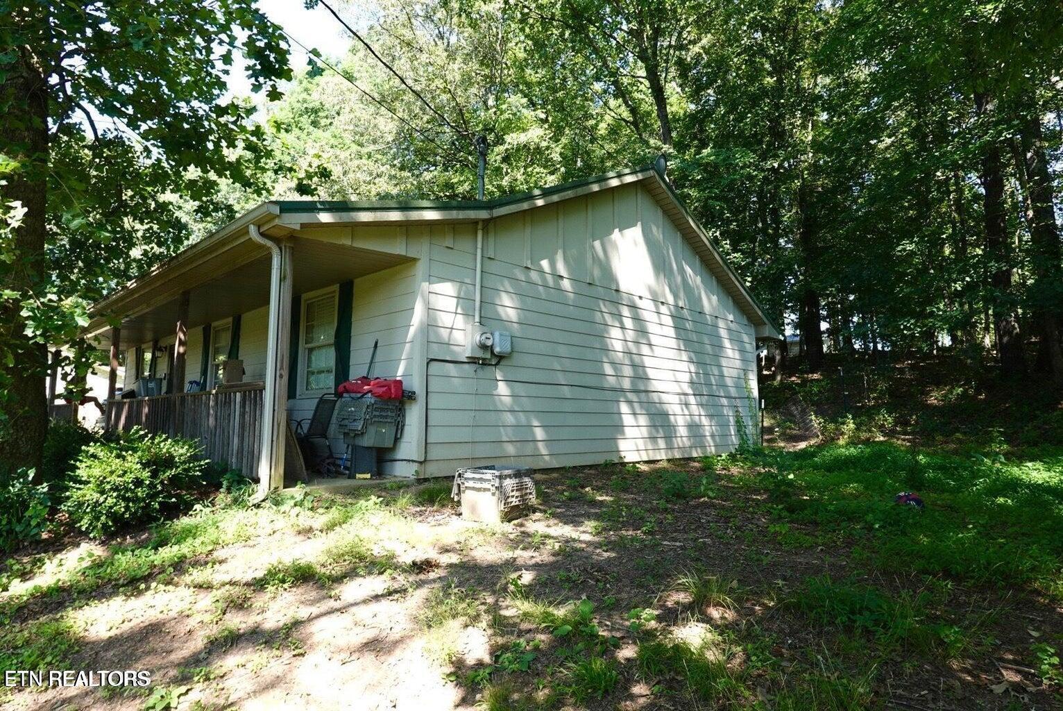 621 N Chamberlain Ave Property Photo 16