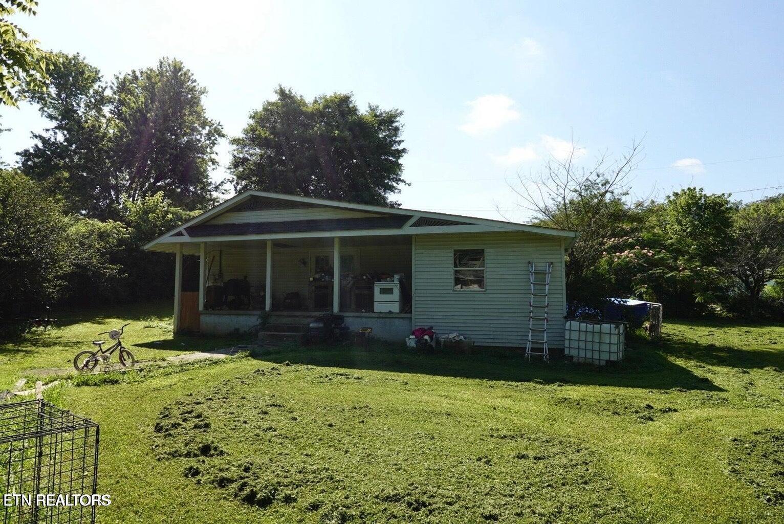 621 N Chamberlain Ave Property Photo 18