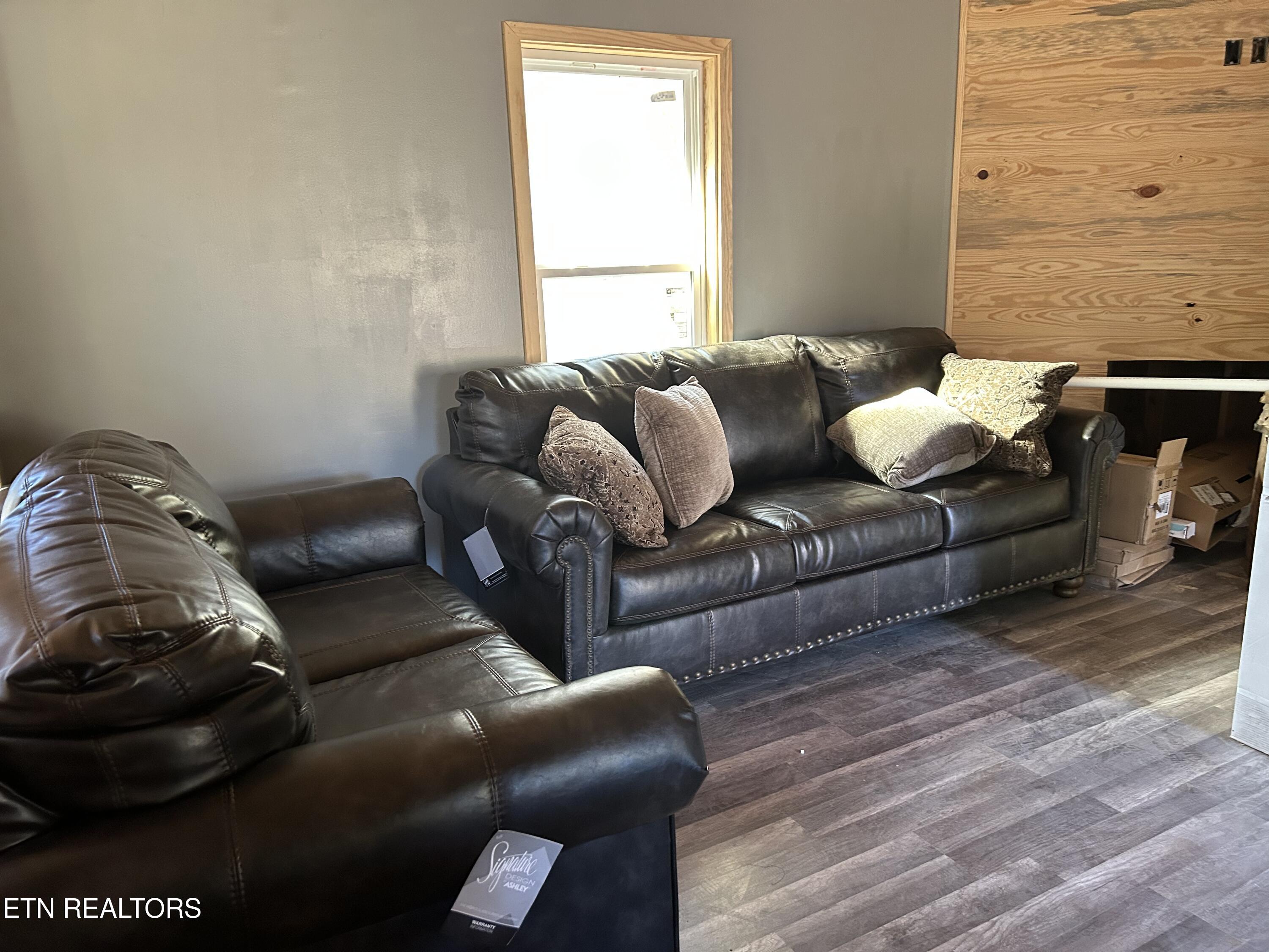 269 Mountain Mist Lane Property Photo 6