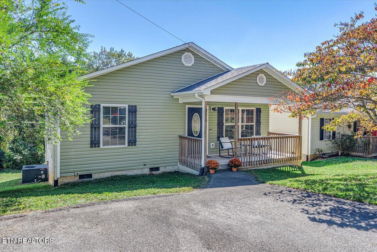 2510 Bernhurst Drive Property Photo 1