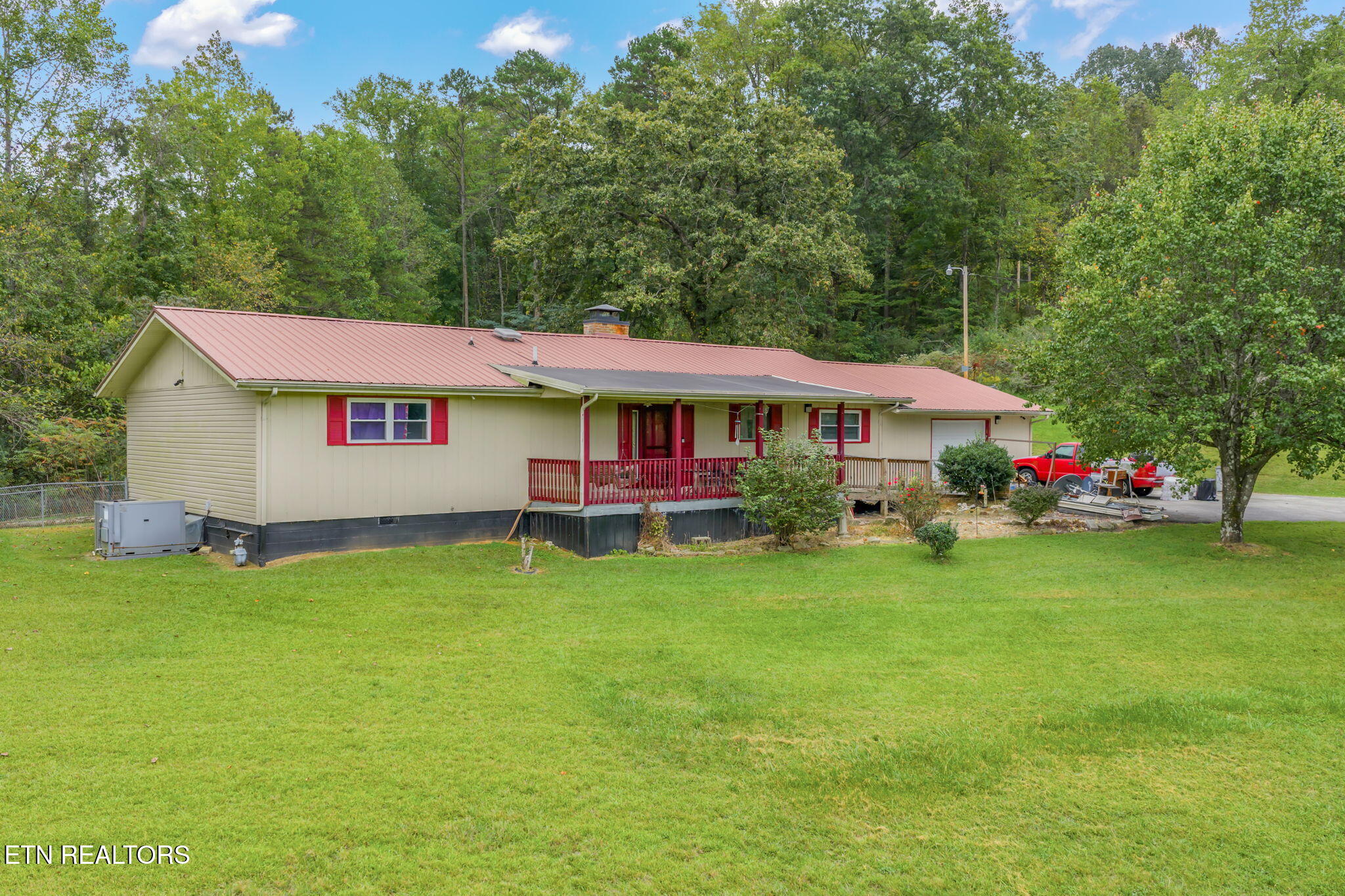 101 142 Autumn Lane Property Photo 20