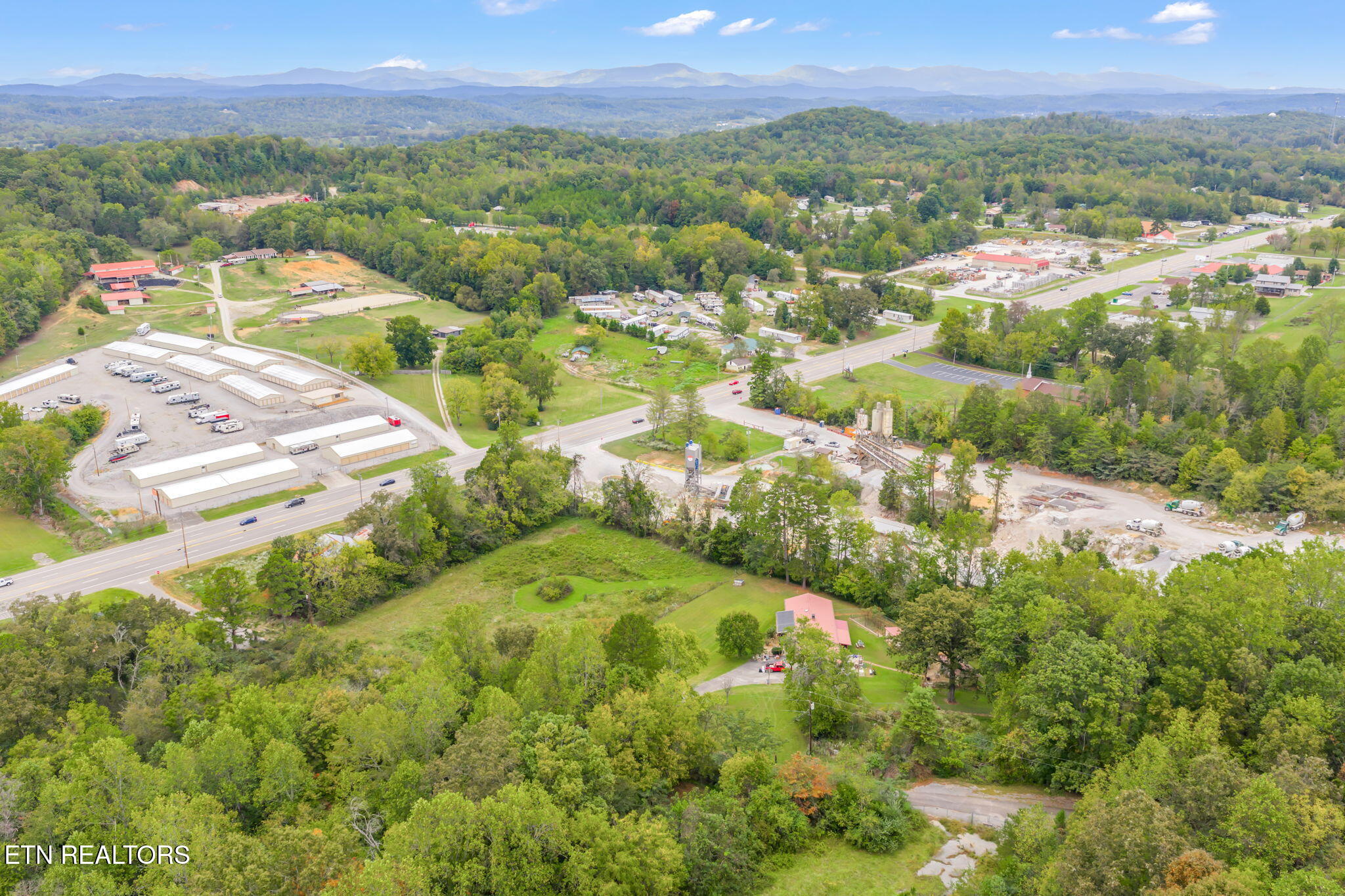 101 142 Autumn Lane Property Photo 25