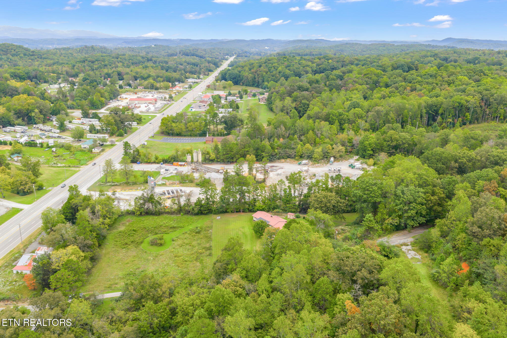 101 142 Autumn Lane Property Photo 26