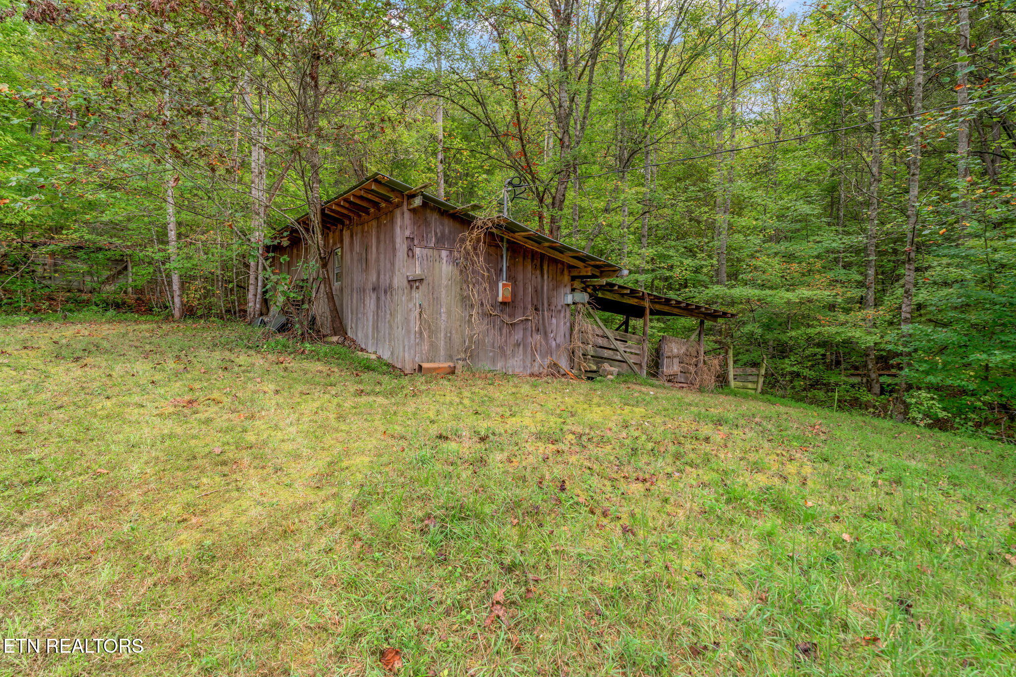 101 142 Autumn Lane Property Photo 36