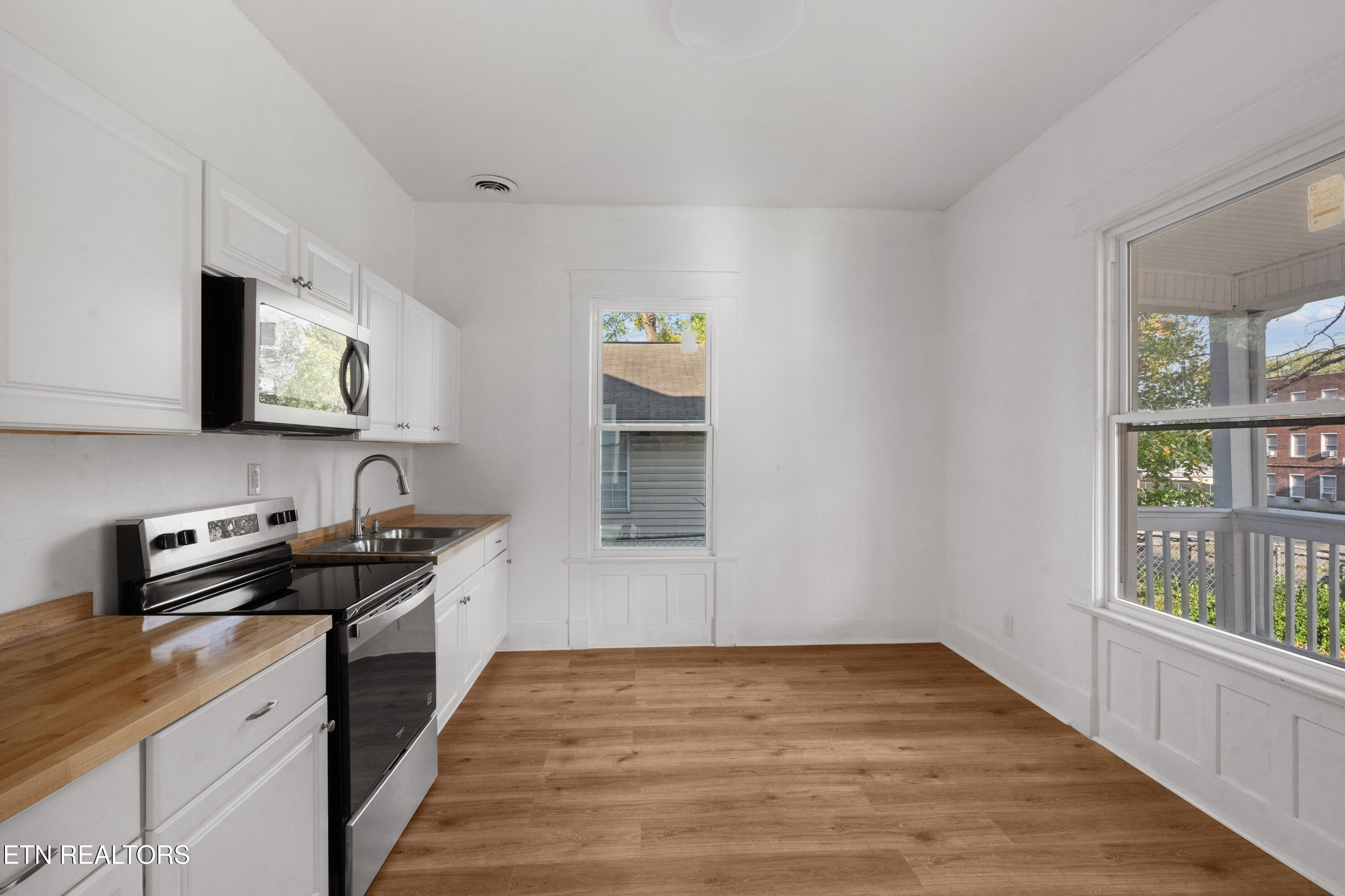 2501 E 5th Ave Property Photo 10