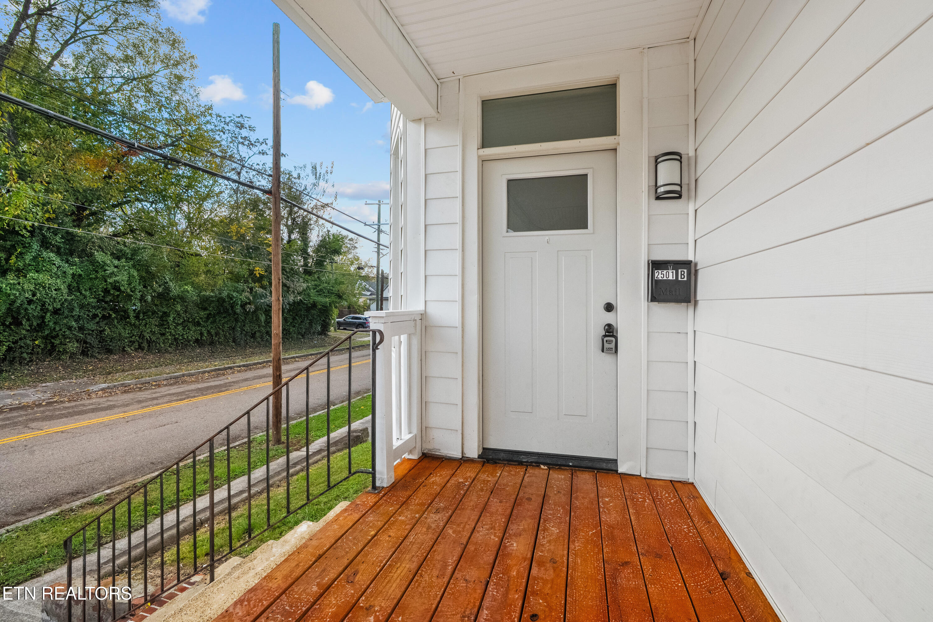 2501 E 5th Ave Property Photo 18