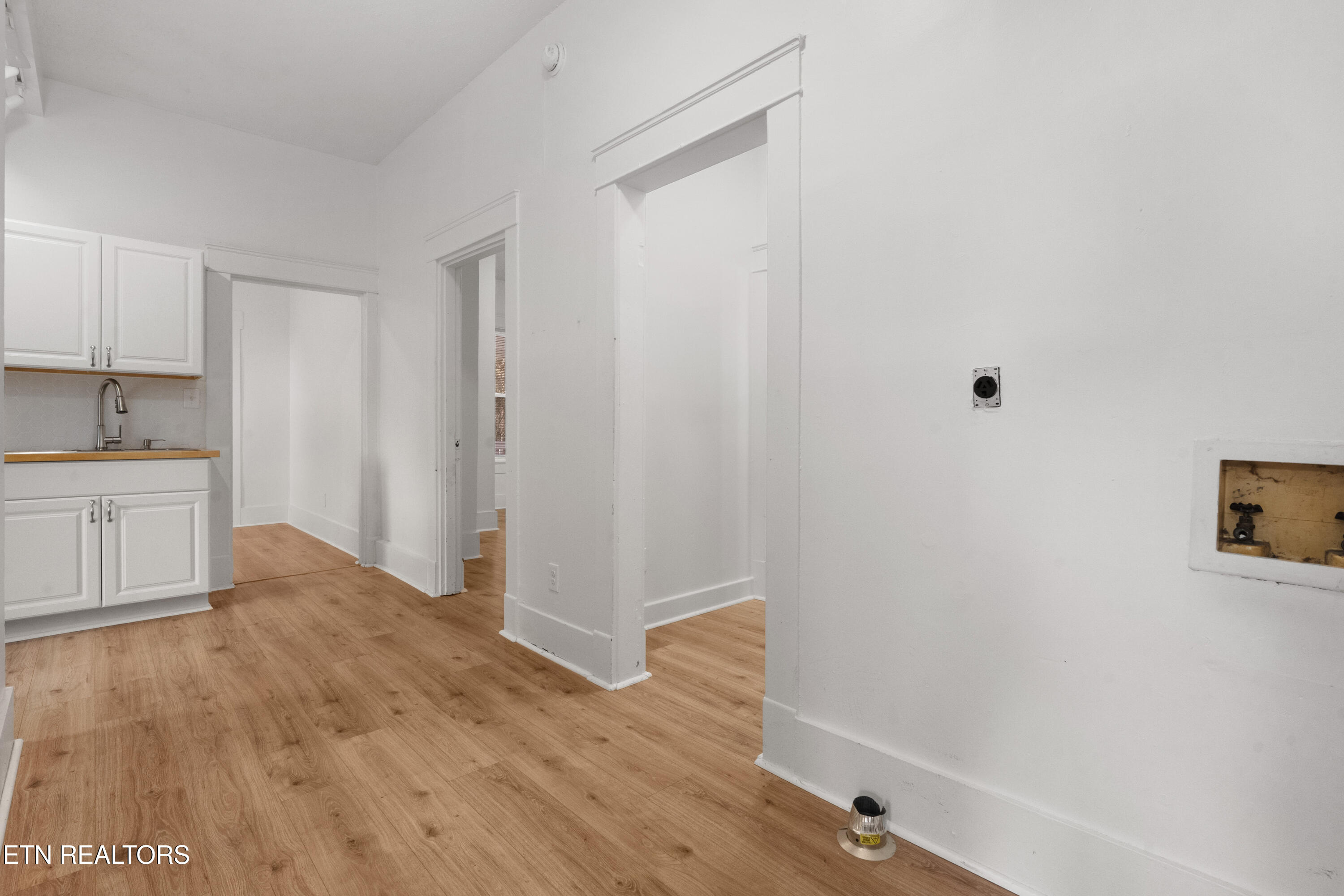 2501 E 5th Ave Property Photo 22