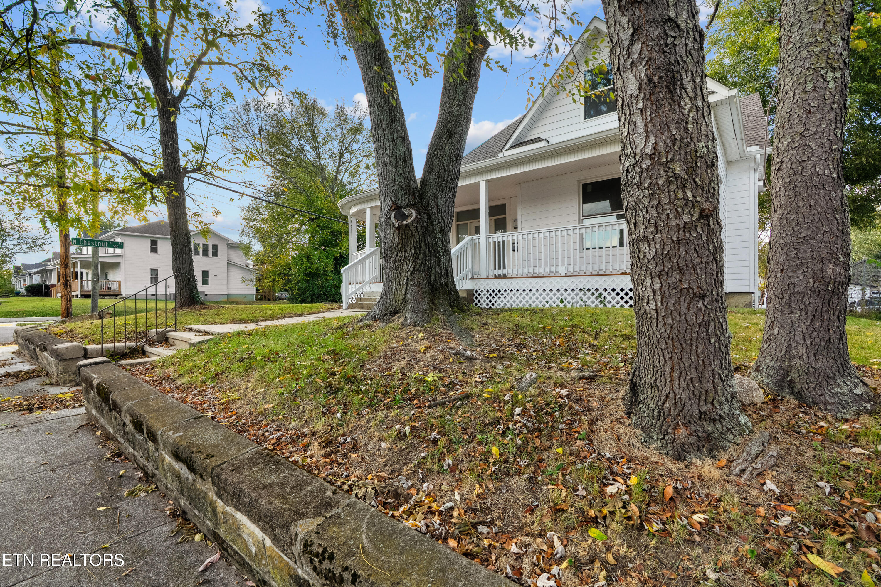 2501 E 5th Ave Property Photo 33