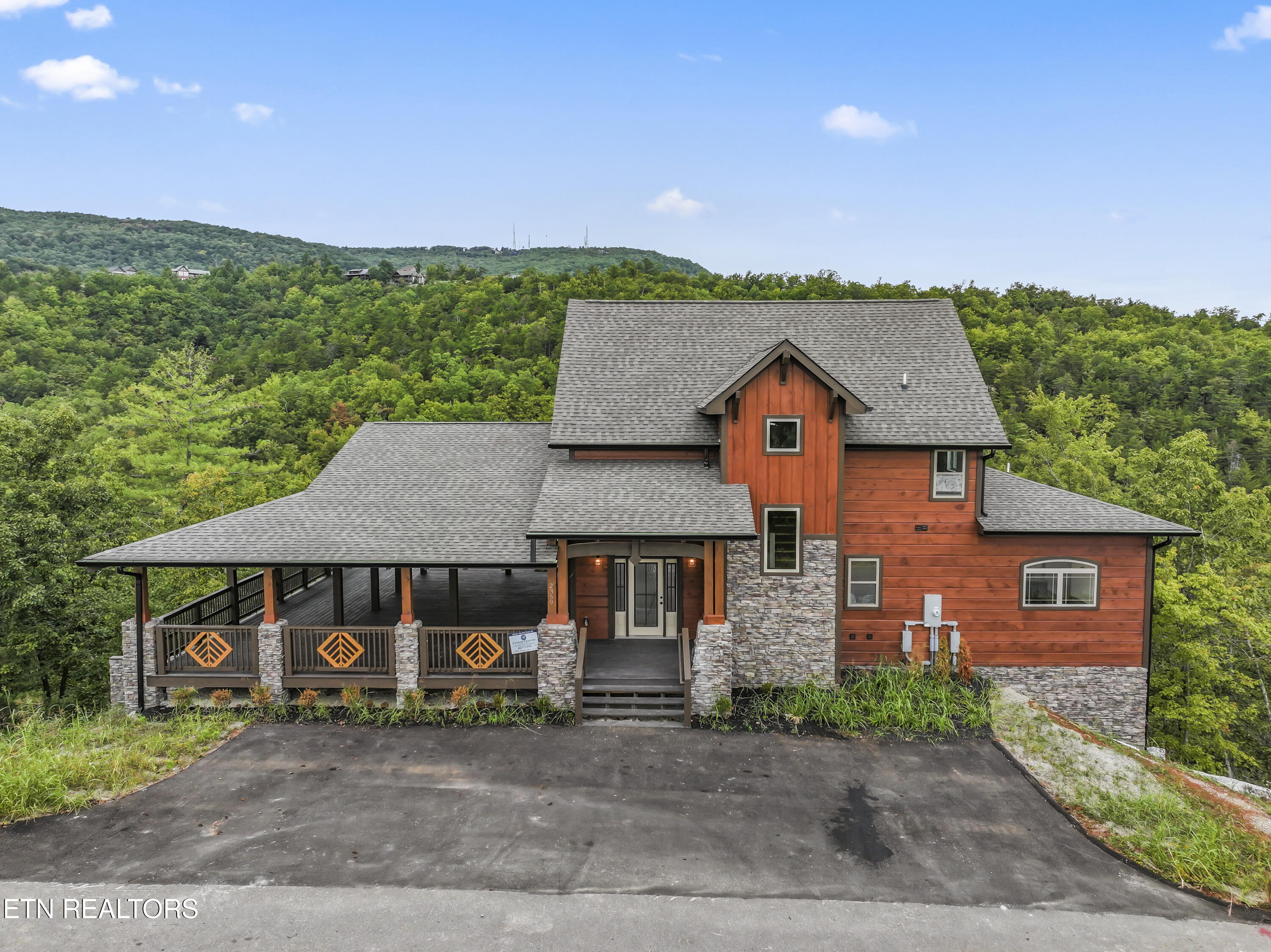 2359 Mimosa Drive Property Photo 1