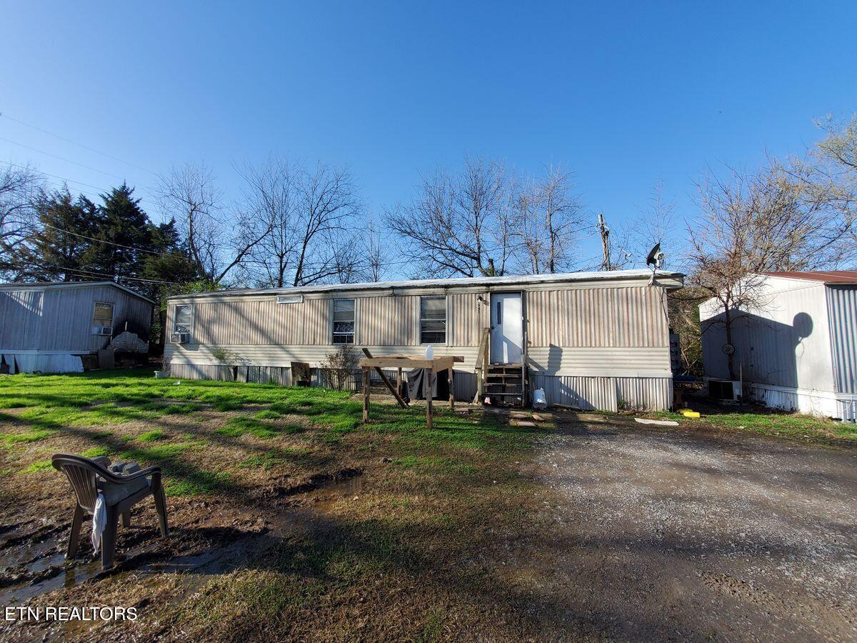 943 Turner St Property Photo 2