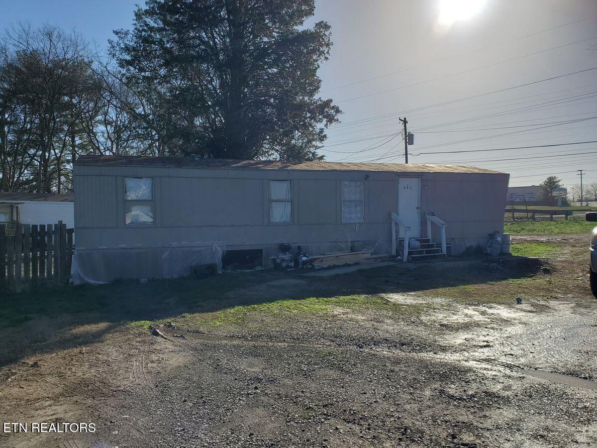 943 Turner St Property Photo 3