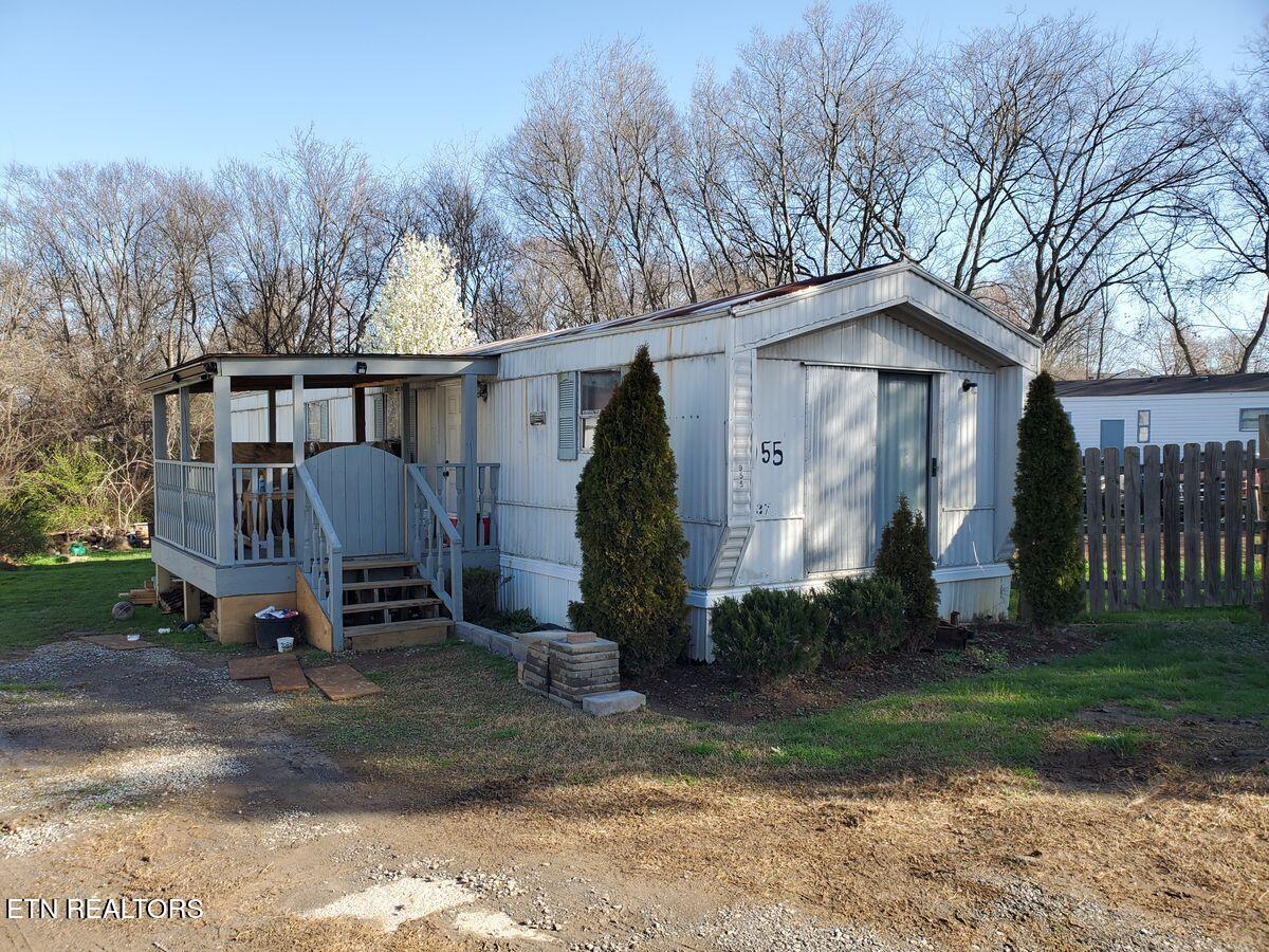 943 Turner St Property Photo 4