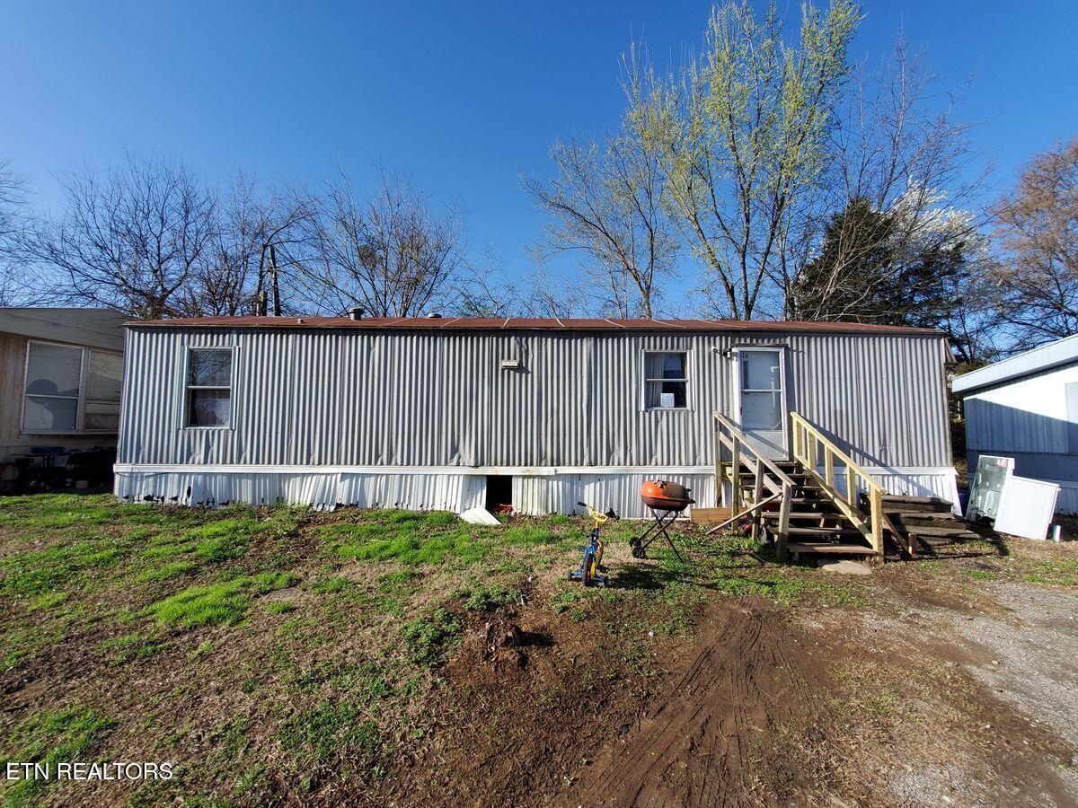 943 Turner St Property Photo 8