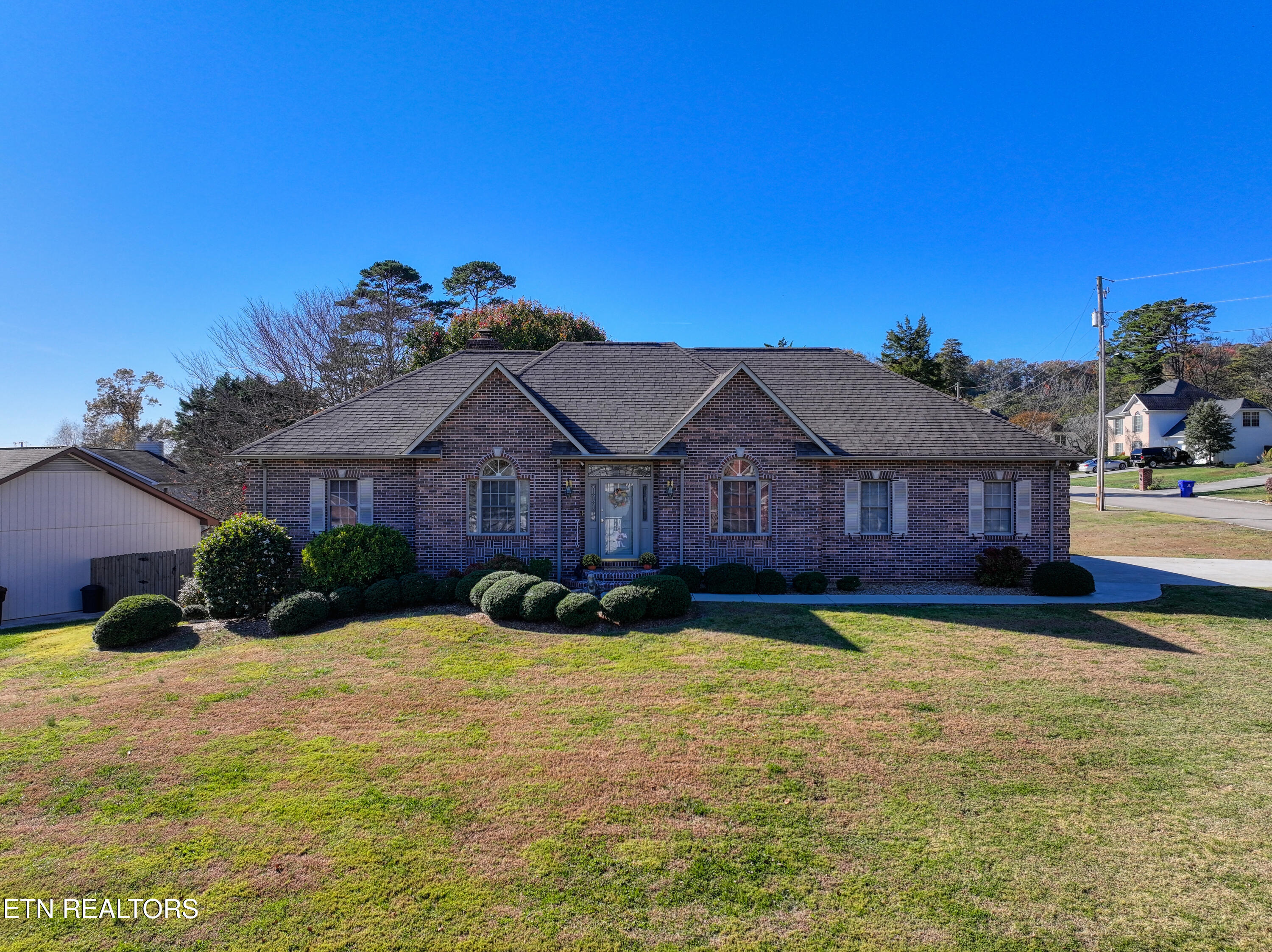 3201 Roanoke Circle Property Photo 1