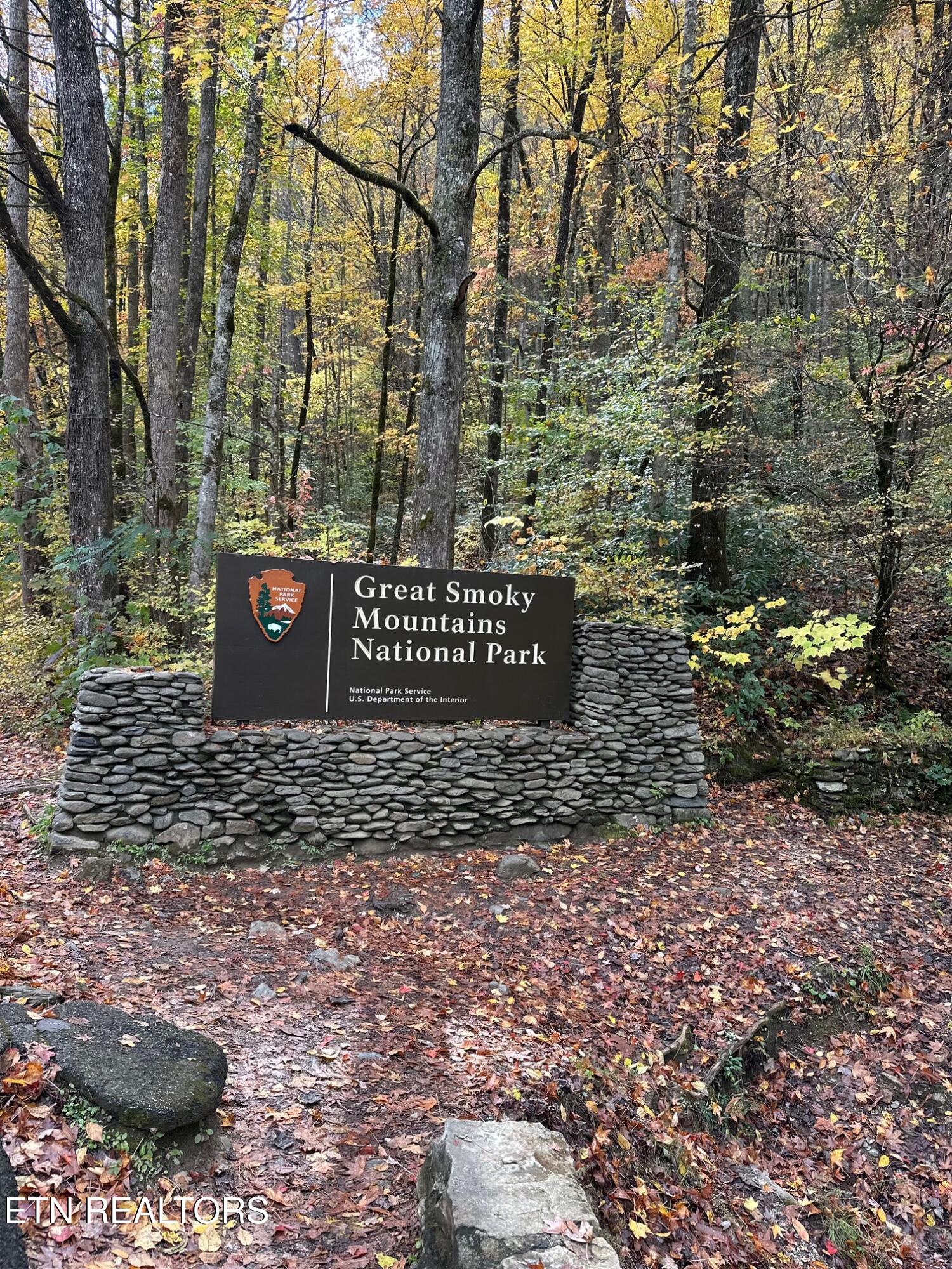 124 Davis Rd Property Photo 2