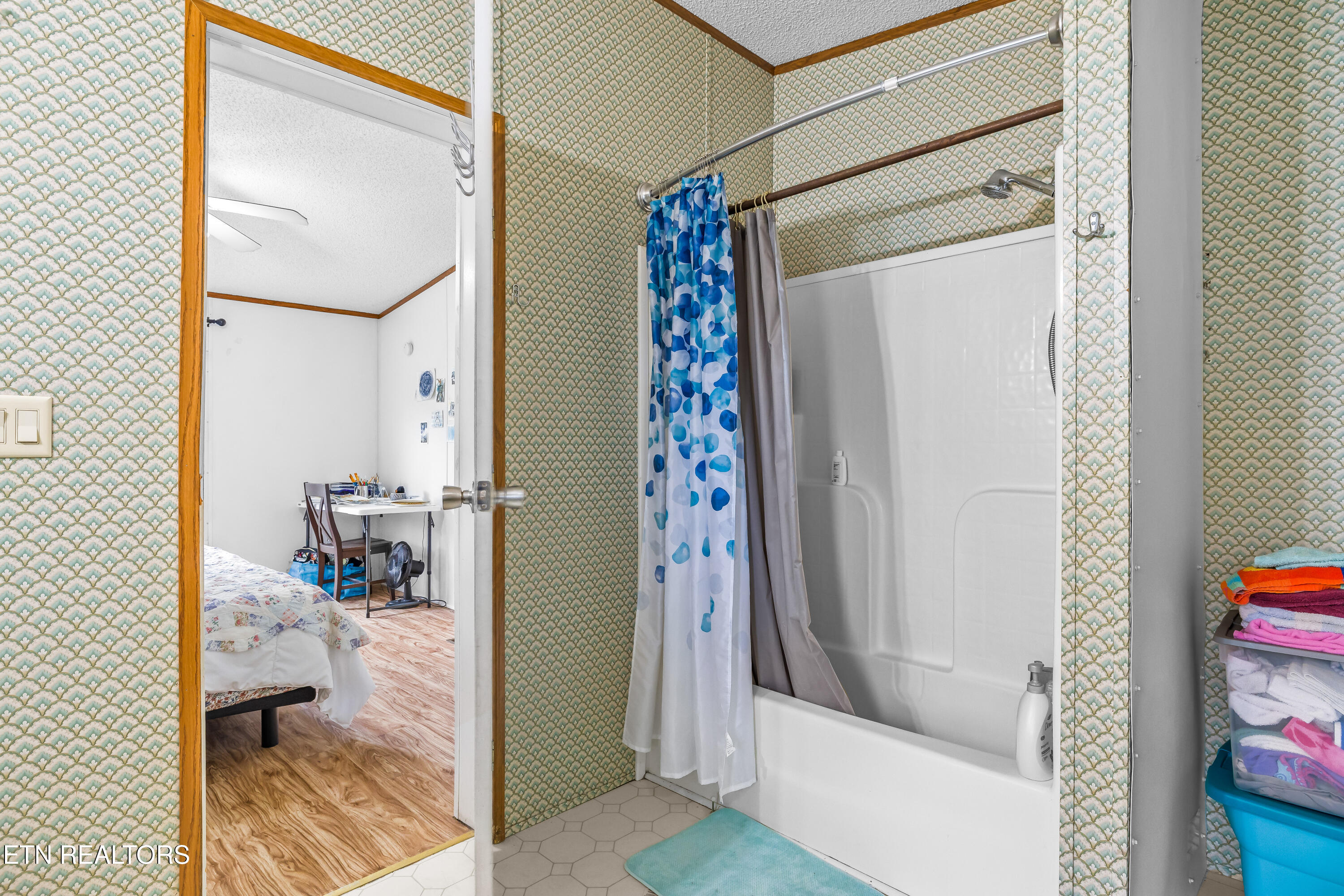 124 Davis Rd Property Photo 14