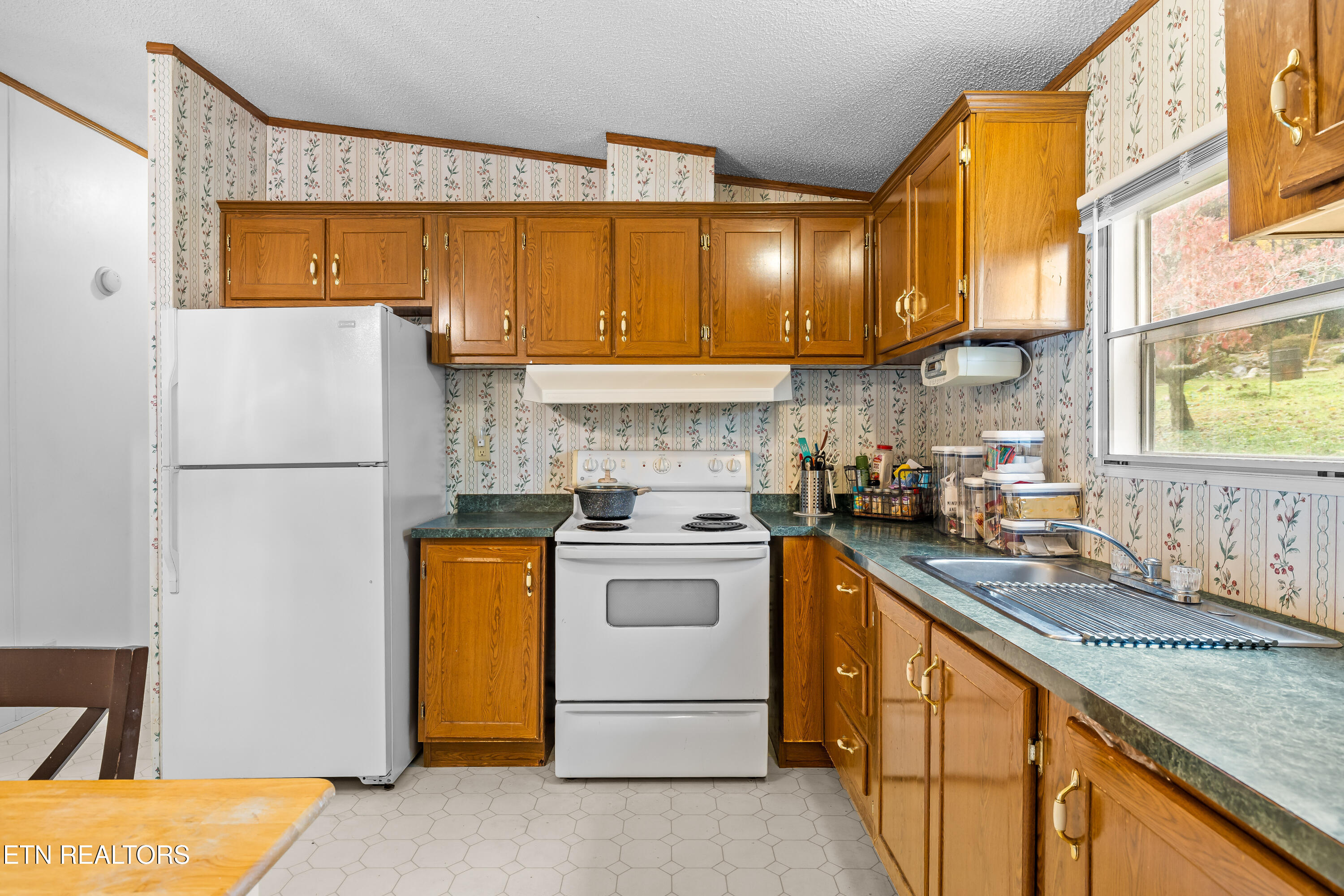 124 Davis Rd Property Photo 19