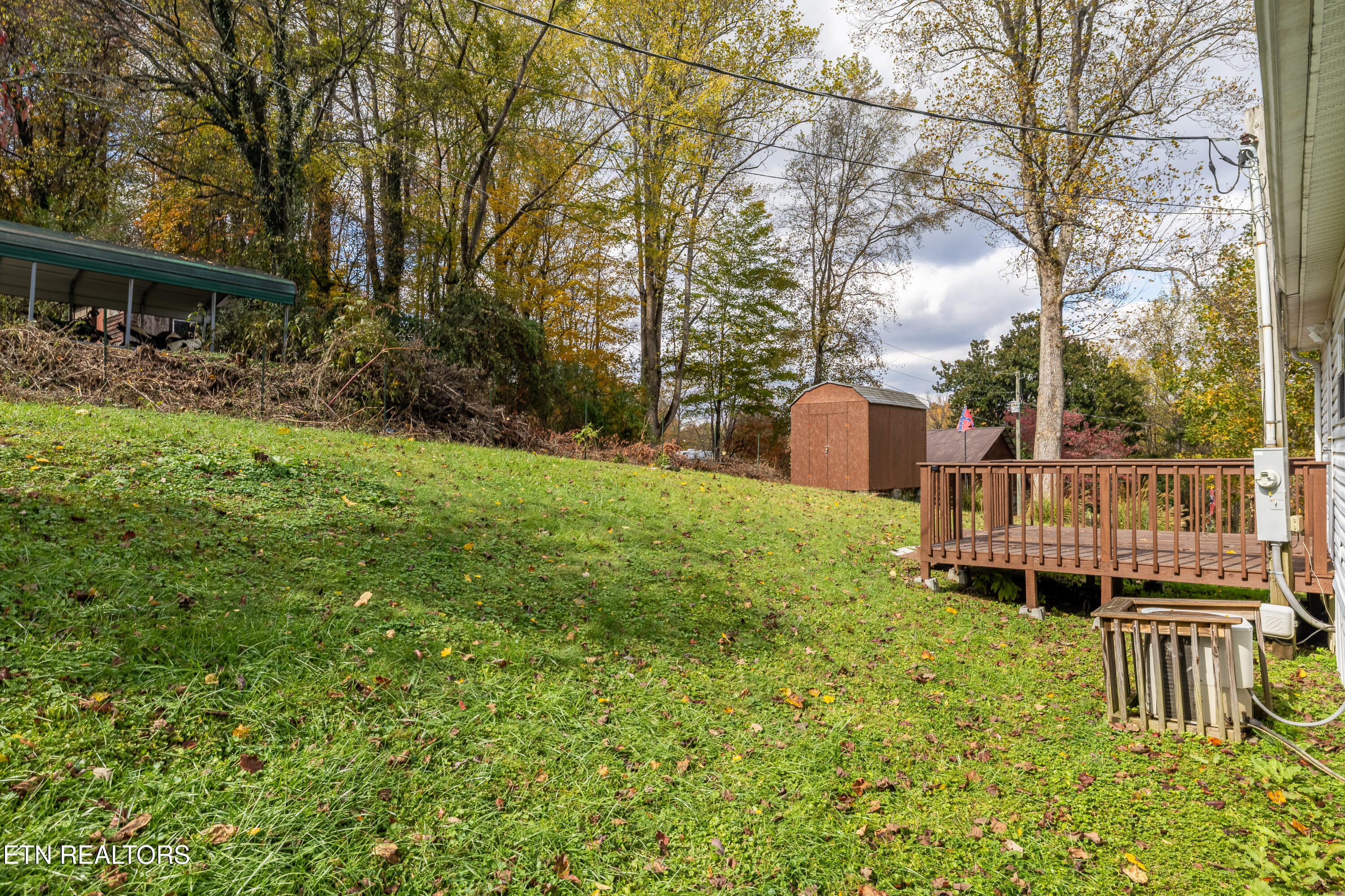 124 Davis Rd Property Photo 25