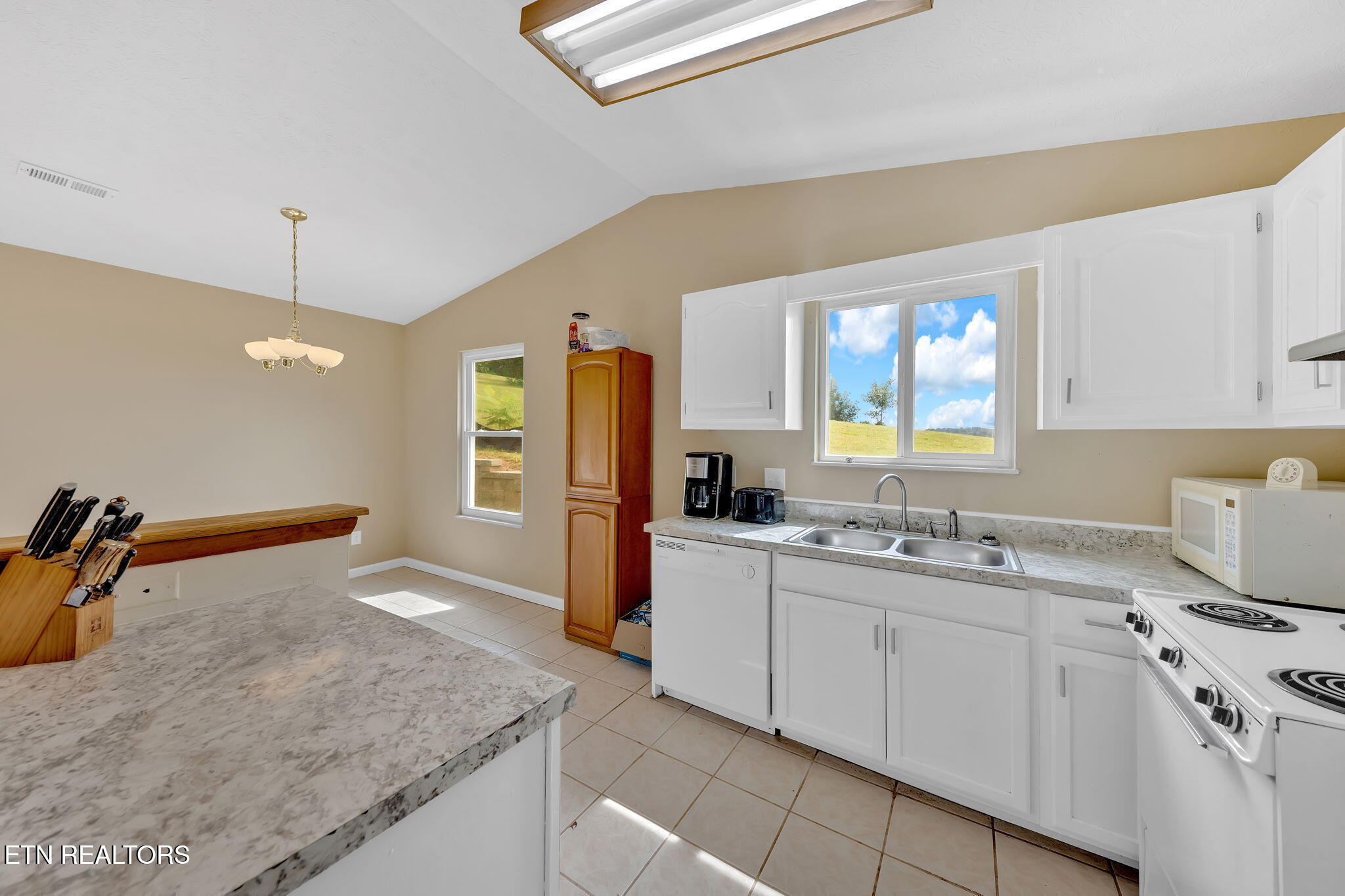 8040 Walt Way Property Photo 8