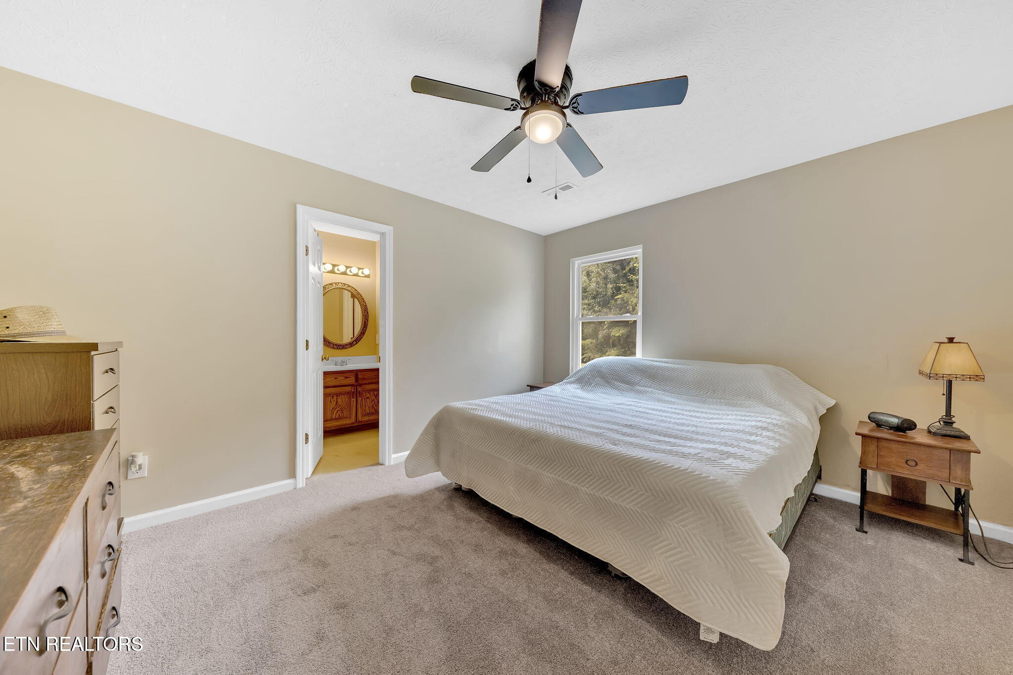 8040 Walt Way Property Photo 15