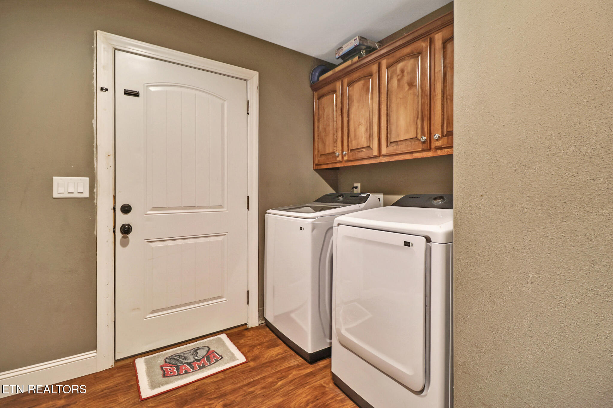 803 Spruce Loop Loop Property Photo 17